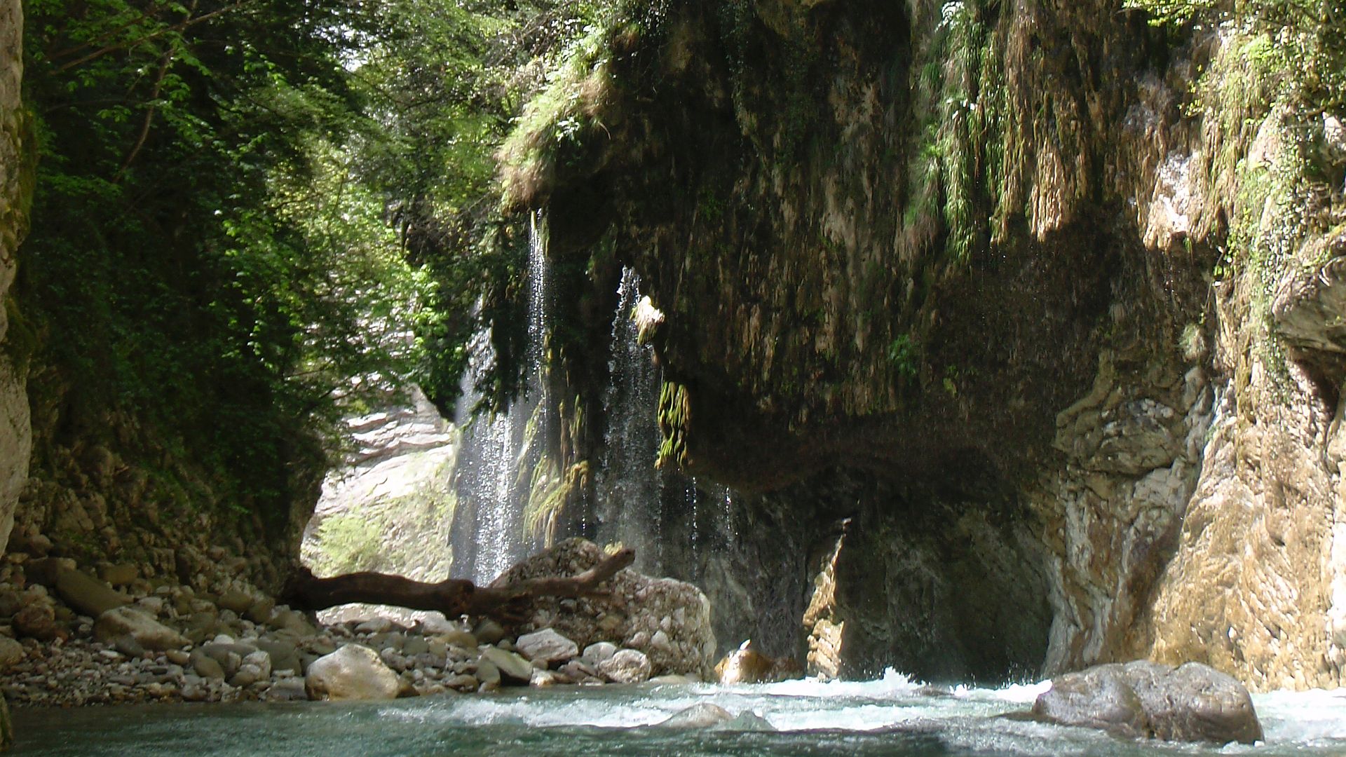 Kajak, Fluss Krikellopotamos, Abschnitt Krikello - Dermati Dschungelfeeling 