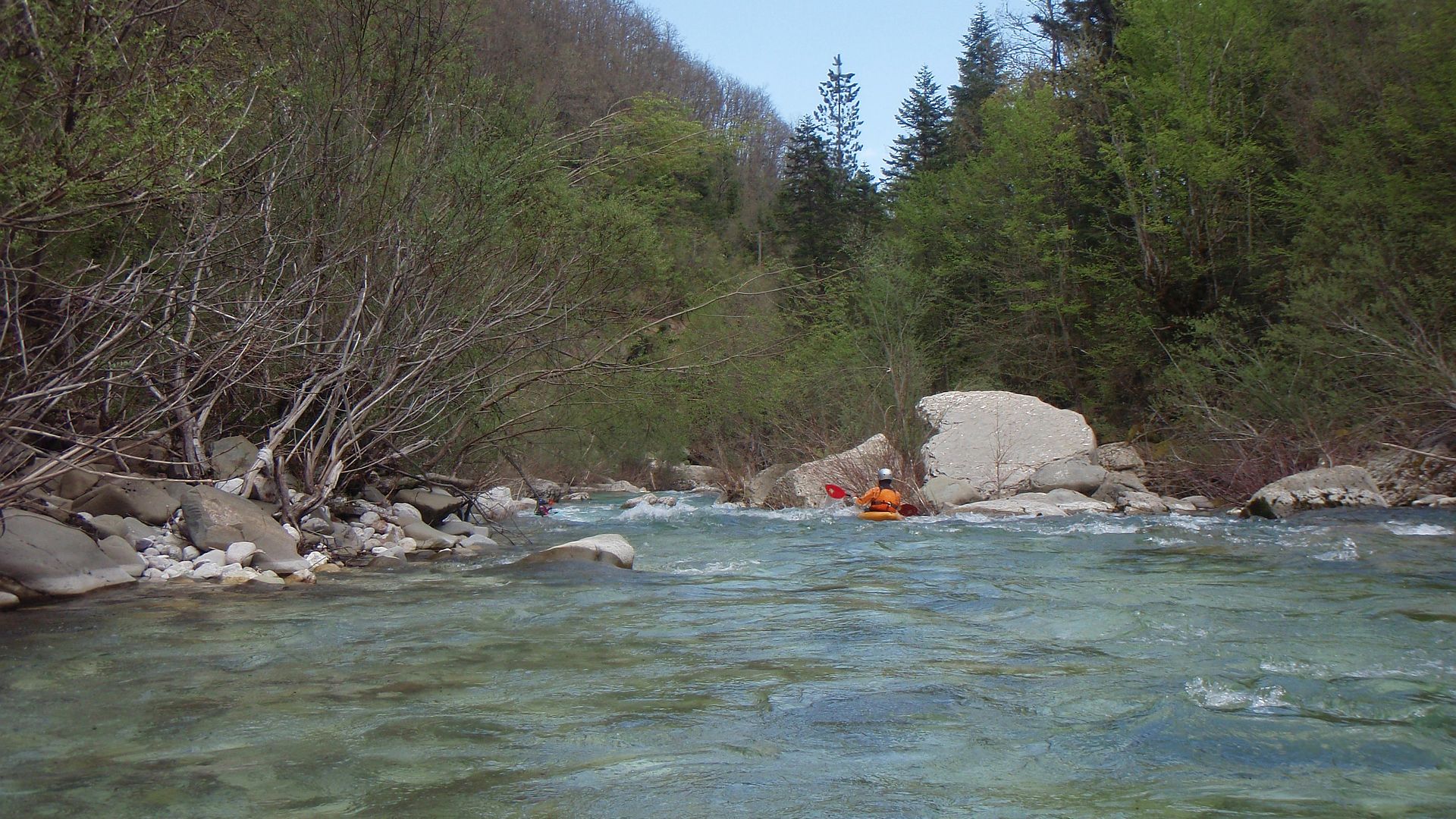 Kajak, Fluss Lakmos, Abschnitt Anthousa - Milia etwas verblockt 🛶 Werner R., Tom R.