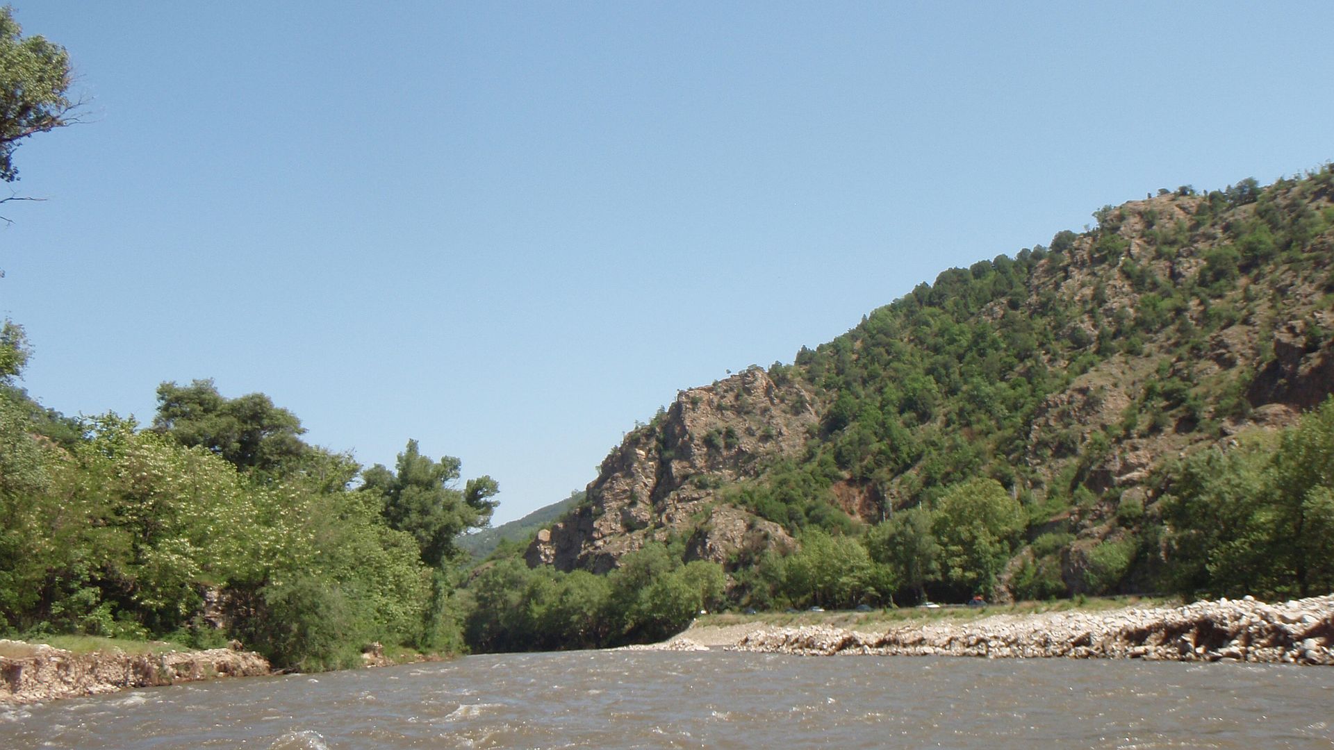 Kajak, Fluss Struma, Abschnitt Brücke Richtung Stara Kresna - Kresna schönes Tal 