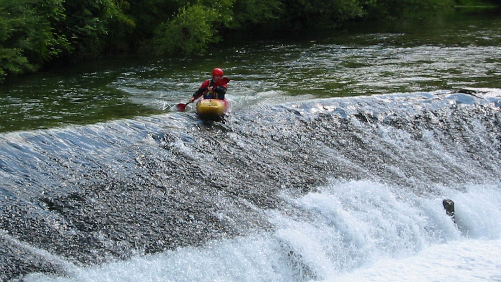 Kajak, Fluss Radovna, Abschnitt Radovna - Vintgar Wehr 2 eher r fahren 🛶 Peter F.