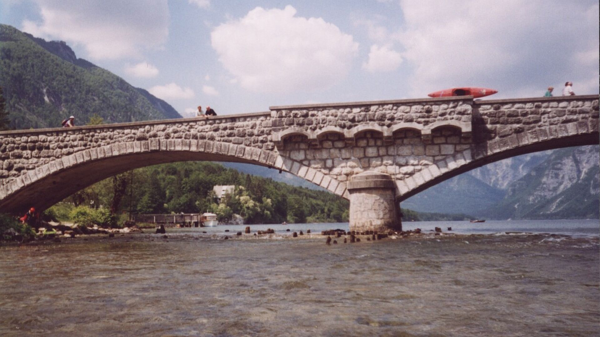 Kajak, Fluss Sava Bohinjka, Abschnitt Bohinjsko Jezero - Bohinjska Bistrica Einstieg am Seeabfluss 