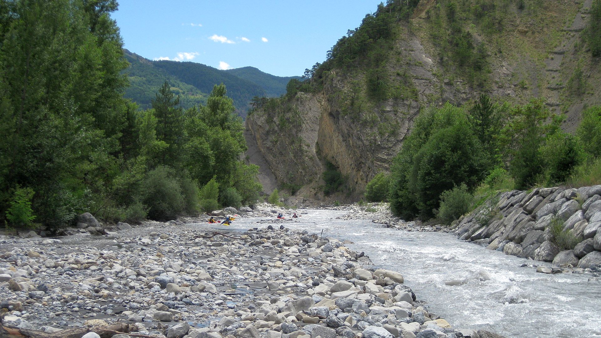 Kajak, Fluss Var, Abschnitt Guillaumes - Daluis (Gorges de Daluis) beim Einstieg 🛶 LFC