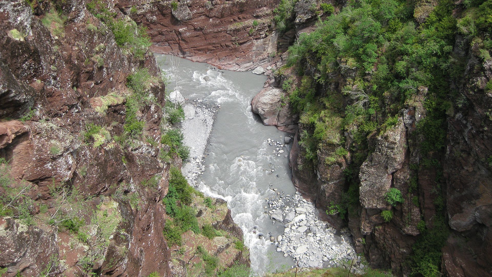 Kajak, Fluss Var, Abschnitt Guillaumes - Daluis (Gorges de Daluis) von oben 