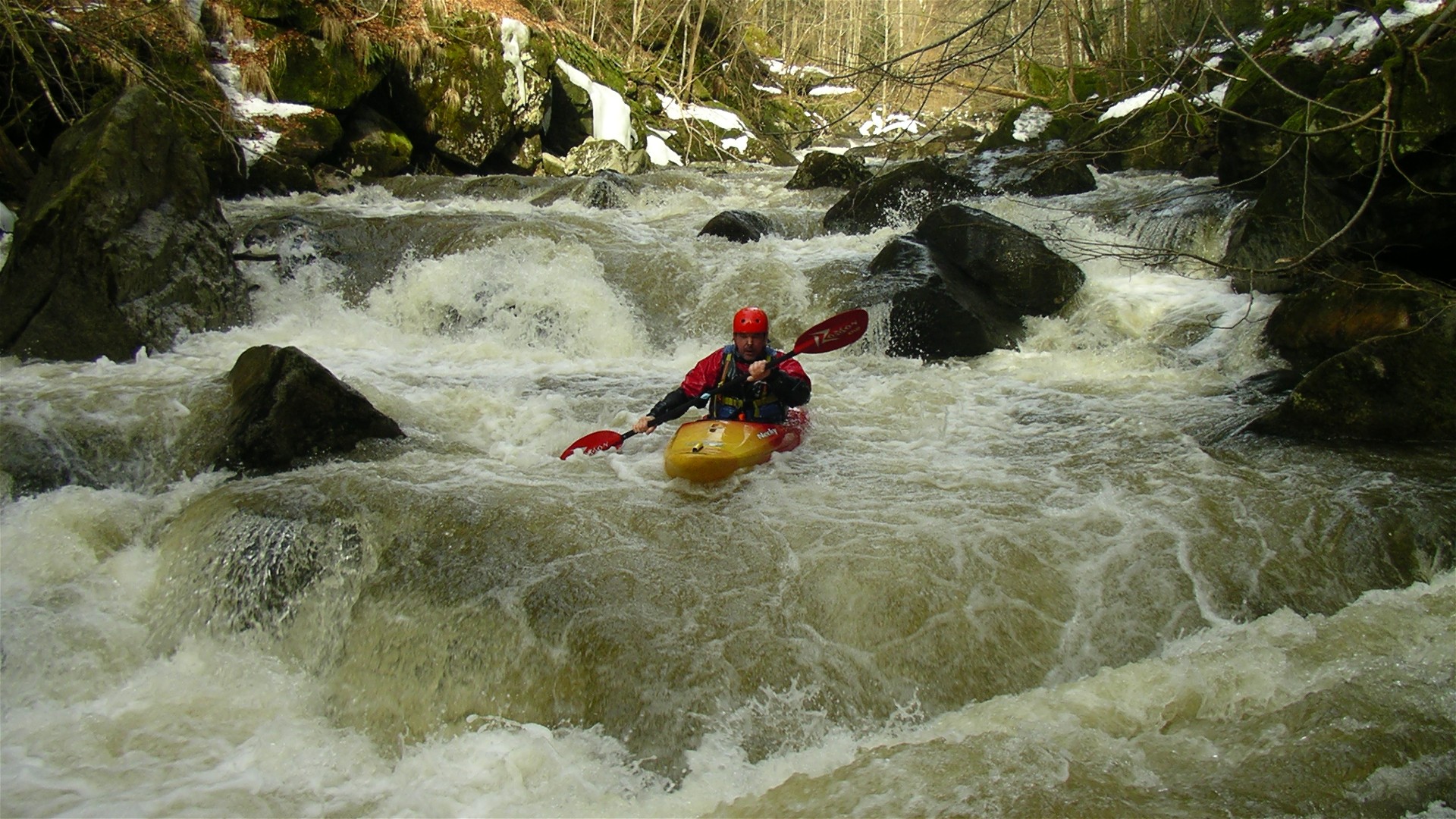 Kajak, Fluss Wolfsteiner Ohe, Abschnitt Freyung (Saußbach) - Ringelai im schwersten Teil 🛶 Peter F.