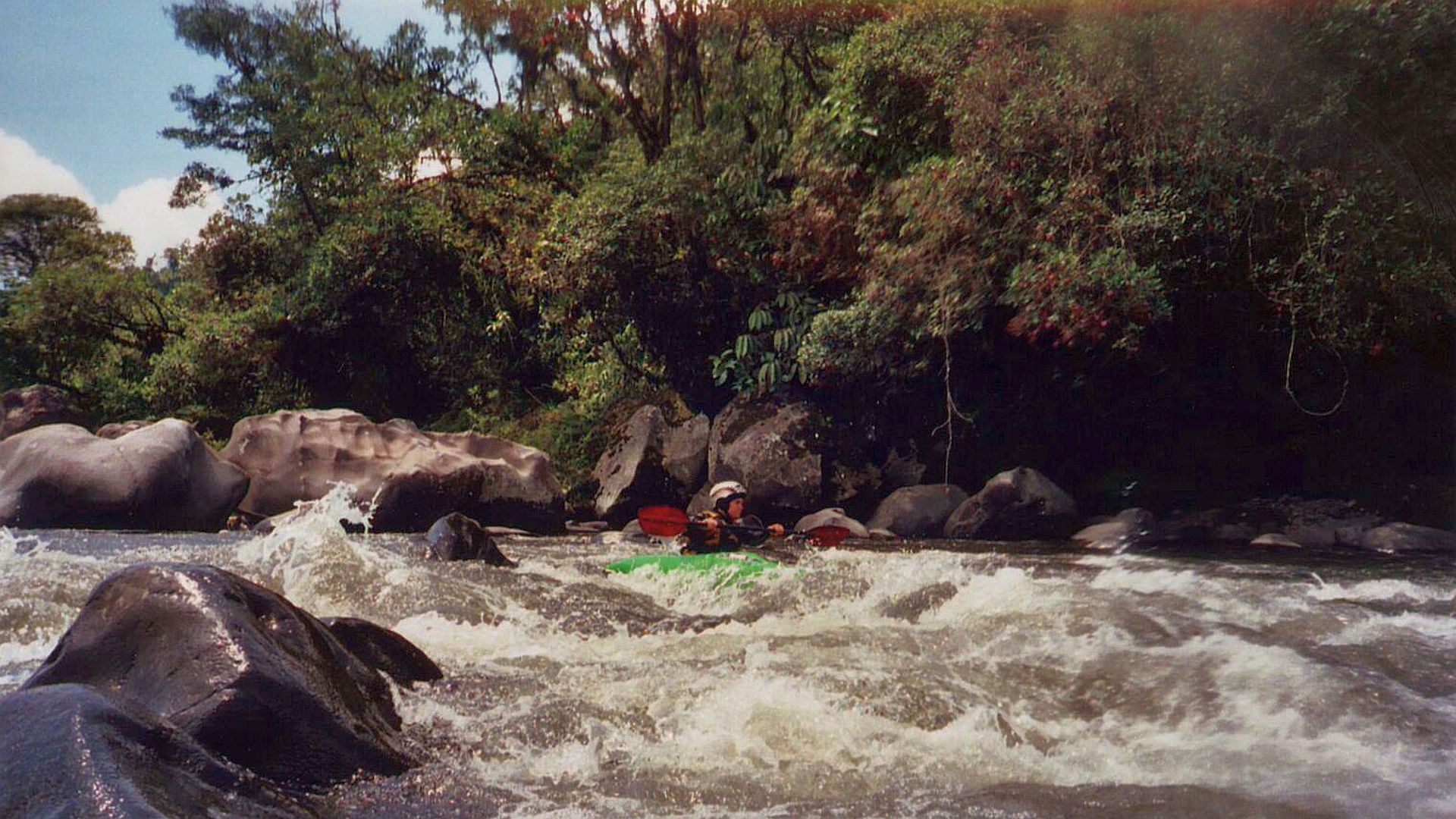Kajak, Fluss Cosanga, Abschnitt Cosanga - Oritoyacu (Mittellauf) Blockstrecke 🛶 Heike