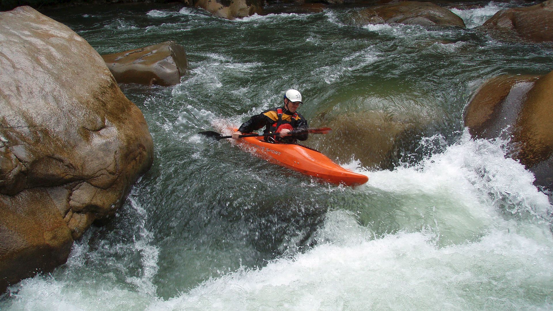 Kajak, Fluss Jondachi, Abschnitt Jondachi - Osayacu (Oberlauf) elegant 🛶 Christoph M.
