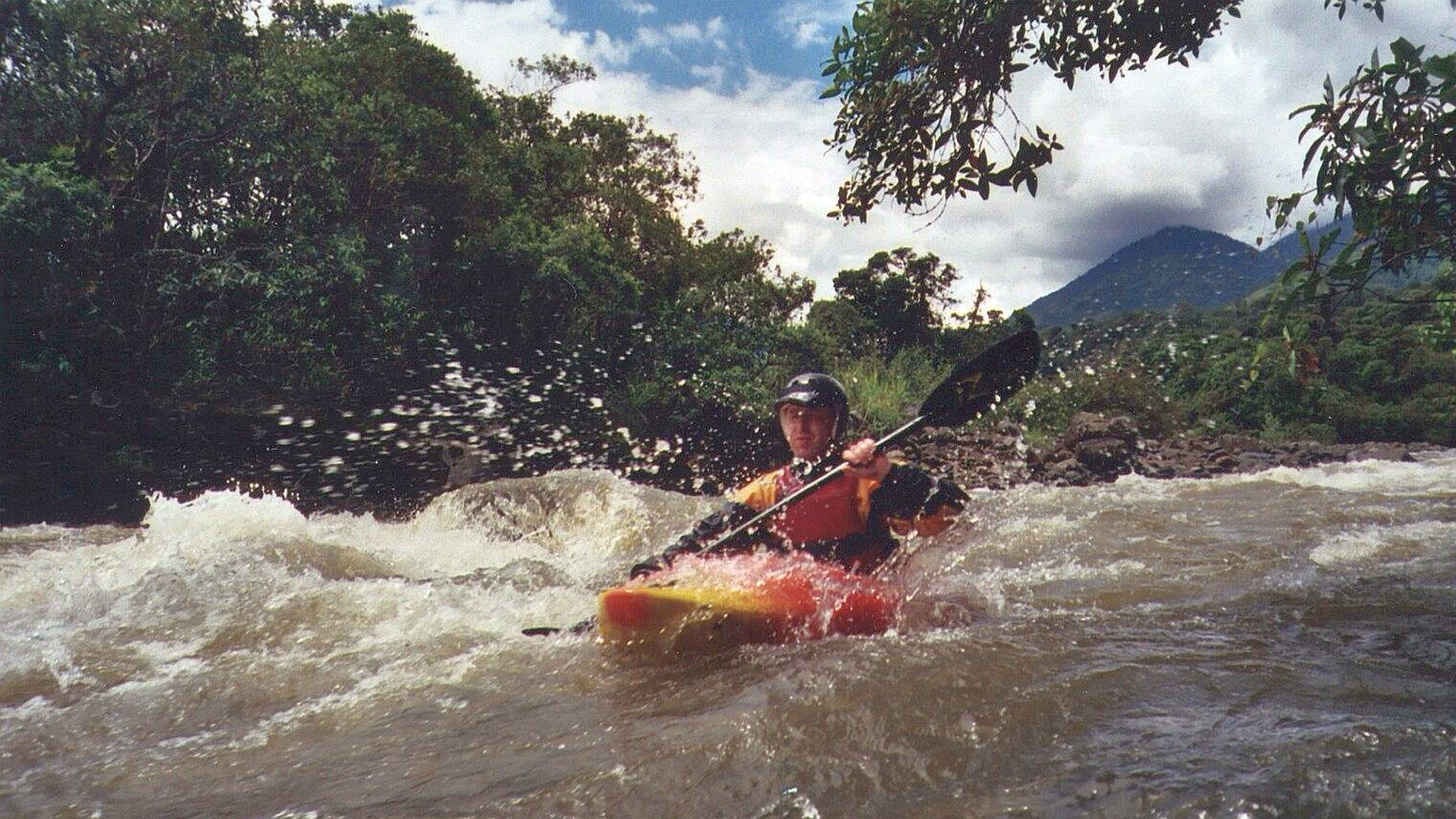 Kajak, Fluss Quijos, Abschnitt Baeza - Sardinas Grande Katarakt nach der Insel 🛶 Frank