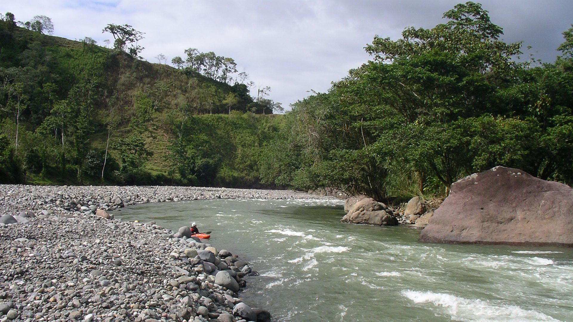 Kajak, Fluss Pacuare, Abschnitt Bajo Pacuare Sur - B. P. Norte (Upper Upper) ruhigeres WW 🛶 Aaron