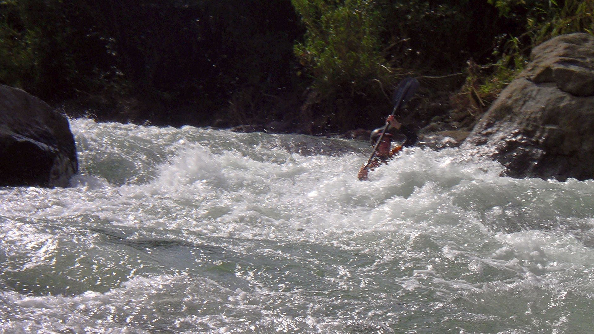 Kajak, Fluss Pejibaye, Abschnitt Taus - Oriente Stufe 1km nach der Brücke 🛶 Bernd A.
