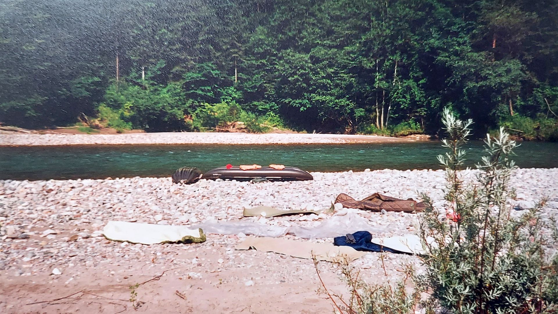 Kajak, Fluss Kössener Ache, Abschnitt St. Johann - Kössen schöne Kiesbänke 