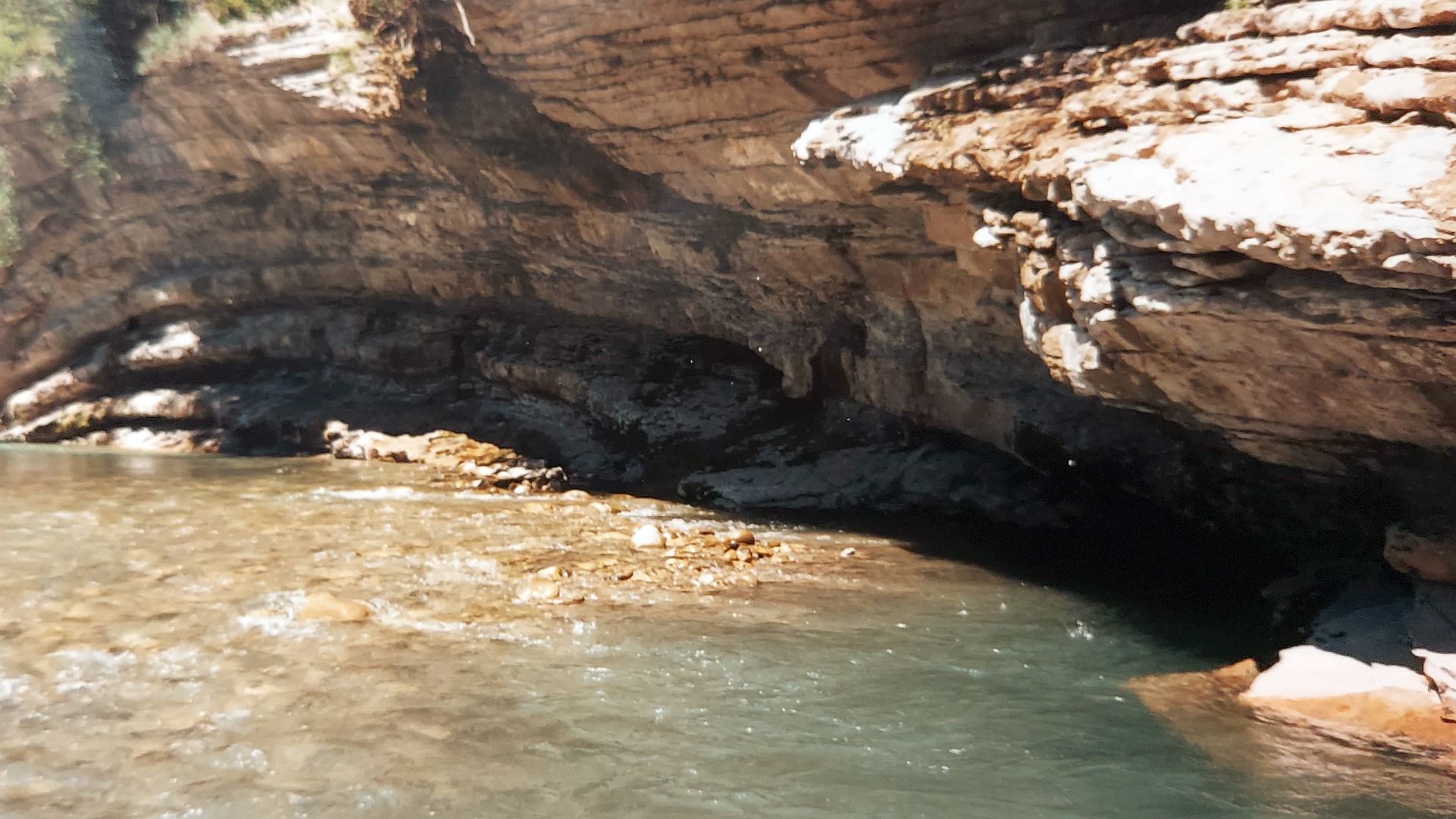 Kajak, Fluss Verdon, Abschnitt Beauvezer - Vauclause schöne Felswände 