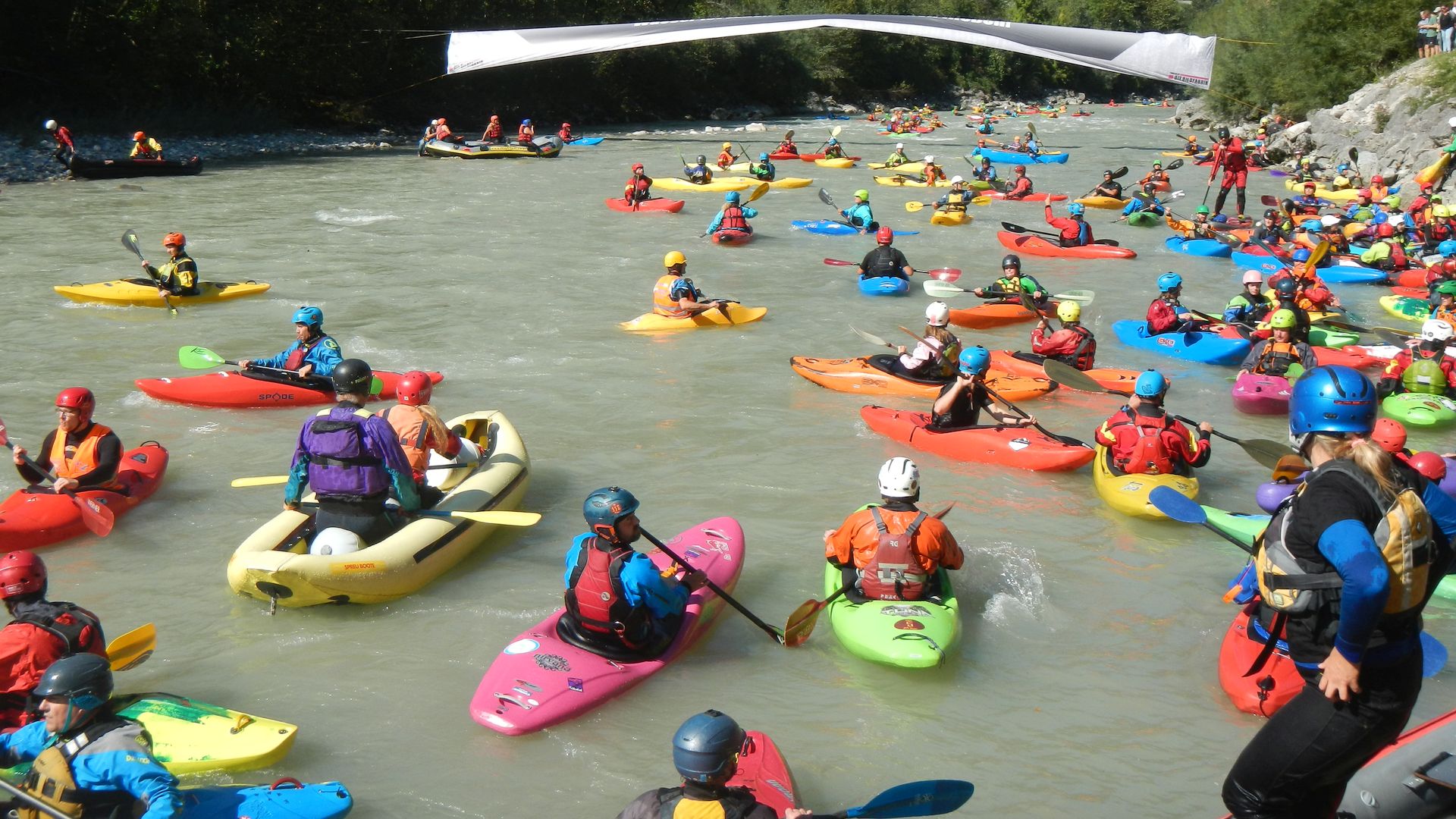 Kajak, Fluss Saalach, Abschnitt Unken - Schneizlreuth Paddlerdemo 2018 in Unken 