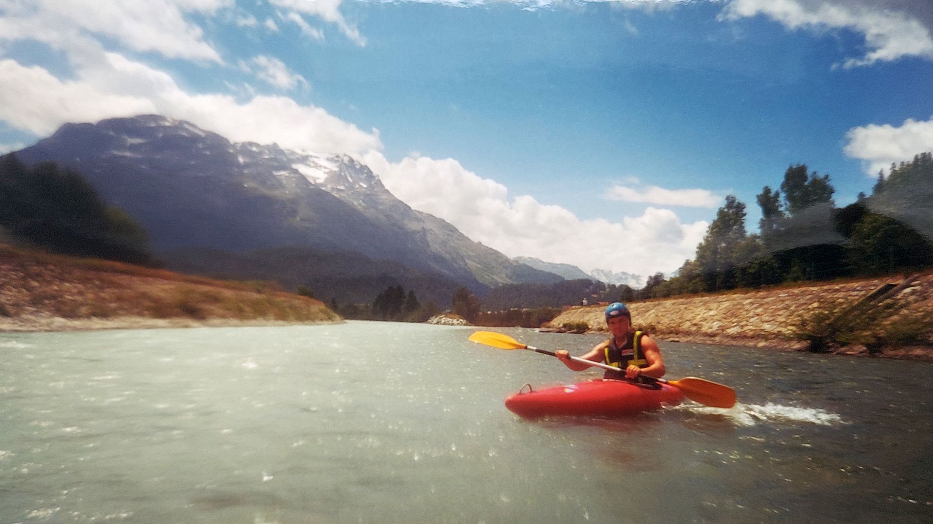 Kajak, Fluss Inn, Abschnitt Madulain - S-chanf oberhalb ist der Inn reguliert 🛶 Peter F.