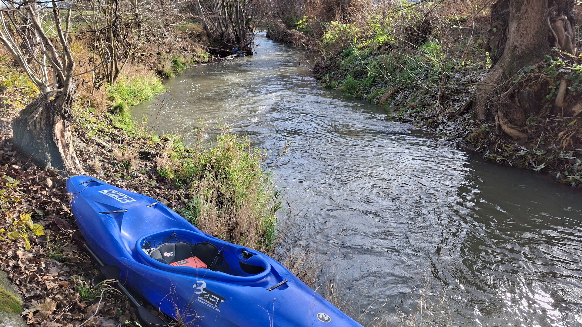 Kajak, Fluss Ipfbach, Abschnitt St. Florian - Donau Flusscharakter oberhalb der Autobahn 