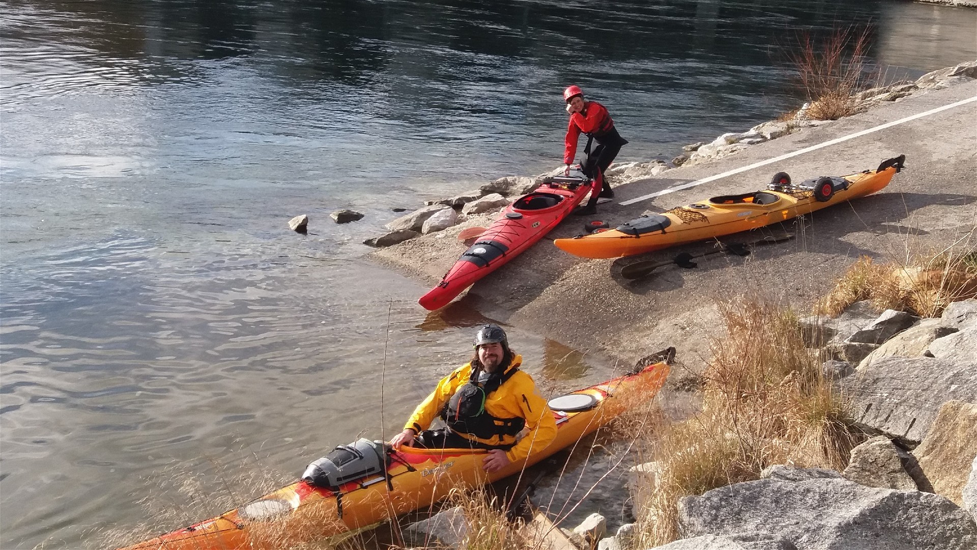 Kajak, Fluss Traun, Abschnitt Wels - Pucking Umtragen Kraftwerk Marchtrenk 