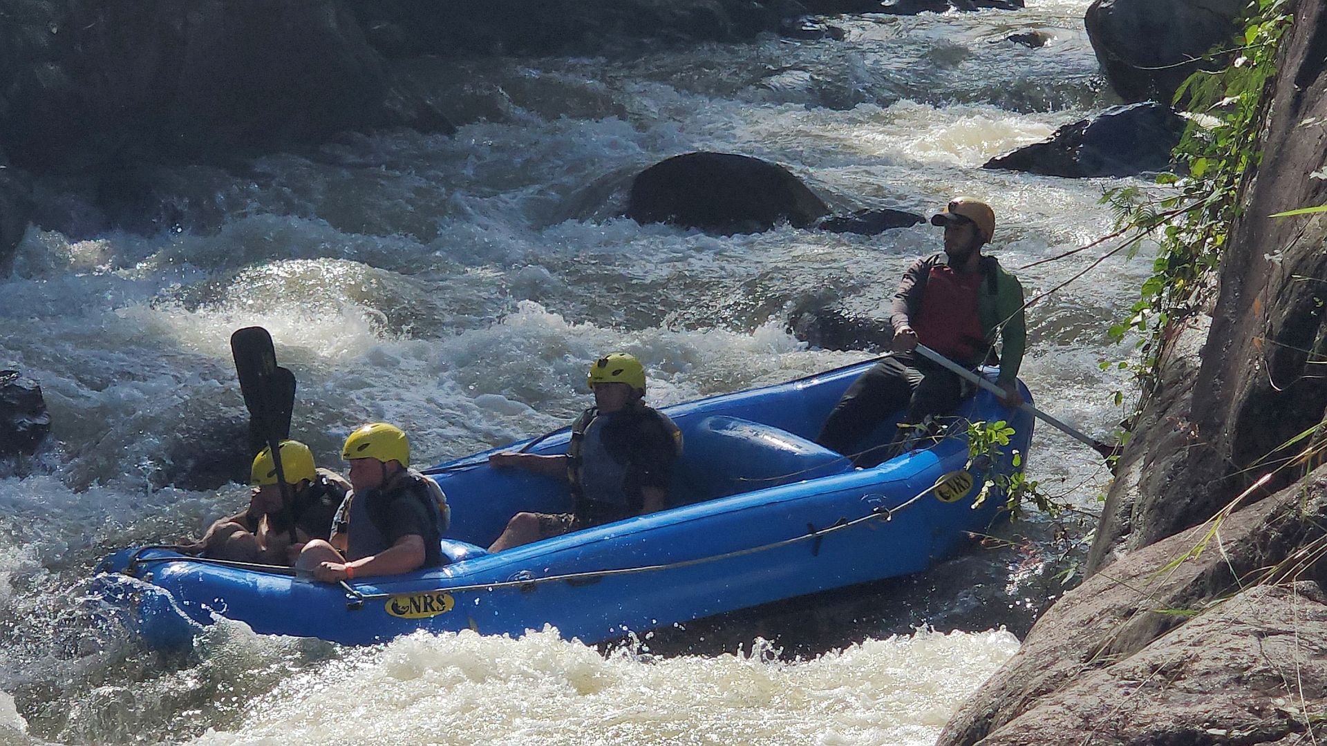 Kajak, Fluss Río Yaque, Abschnitt Las Guázaras - Jarabacoa im Canyon 