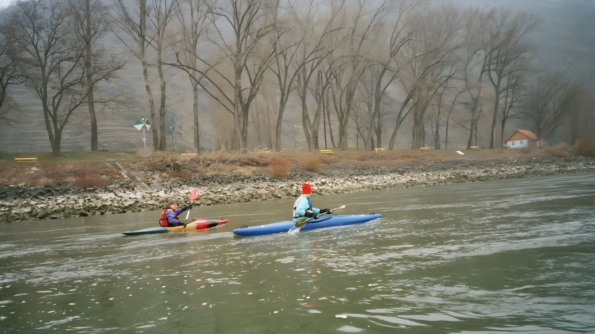 Kajak, Fluss Donau, Abschnitt Spitz - Krems Winterpaddeln 