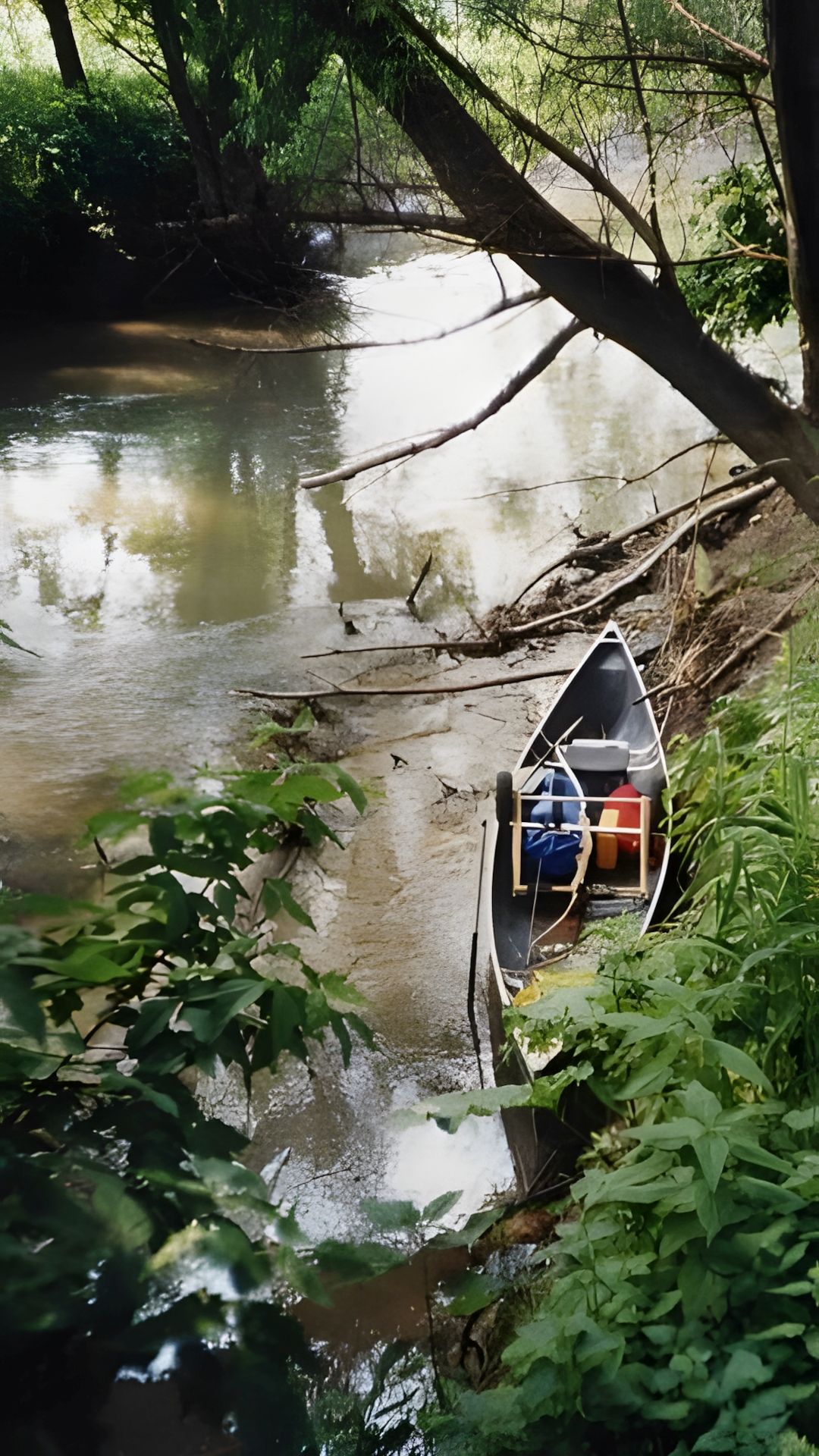 Kajak, Fluss Leitha, Abschnitt Bruckneudorf - Nickelsdorf mit KI vergrößertes Foto! 