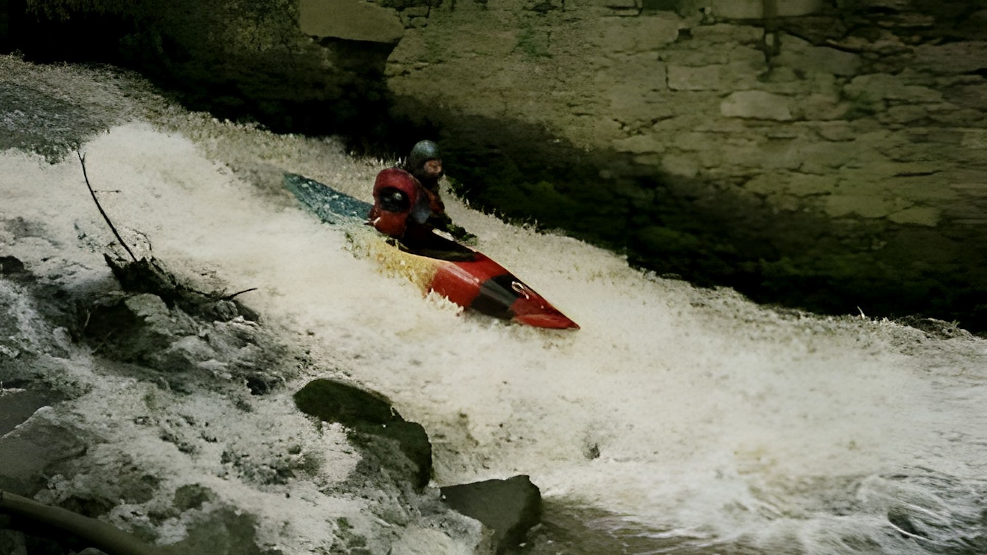 Kajak, Fluss Pulkau, Abschnitt Schwarze Brücke - Pulkau mit KI vergrößertes Foto! 