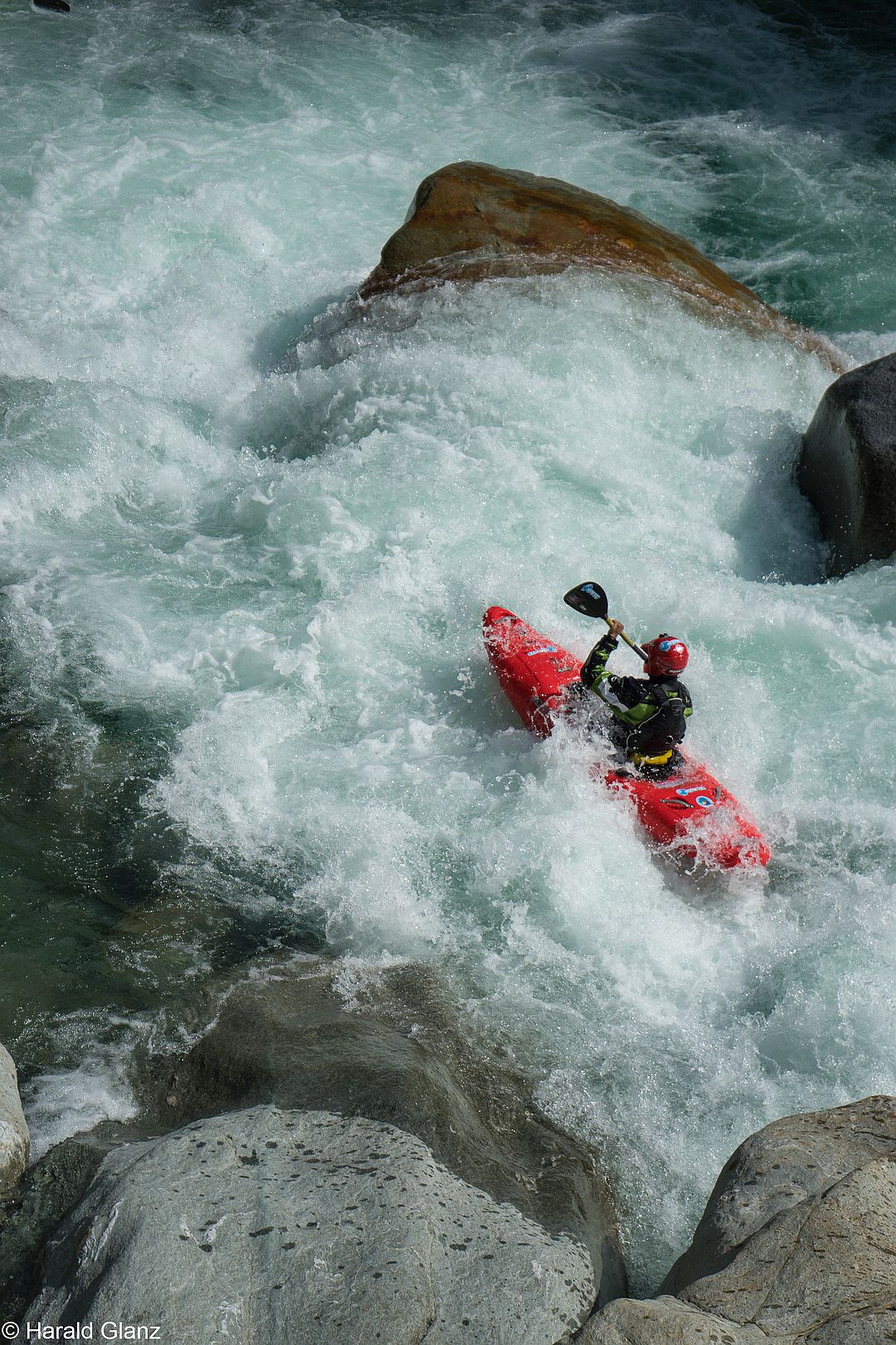 Kajak, Fluss Soana, Abschnitt Villanuova - Stroba (Schlucht) wuchtige Stelle 