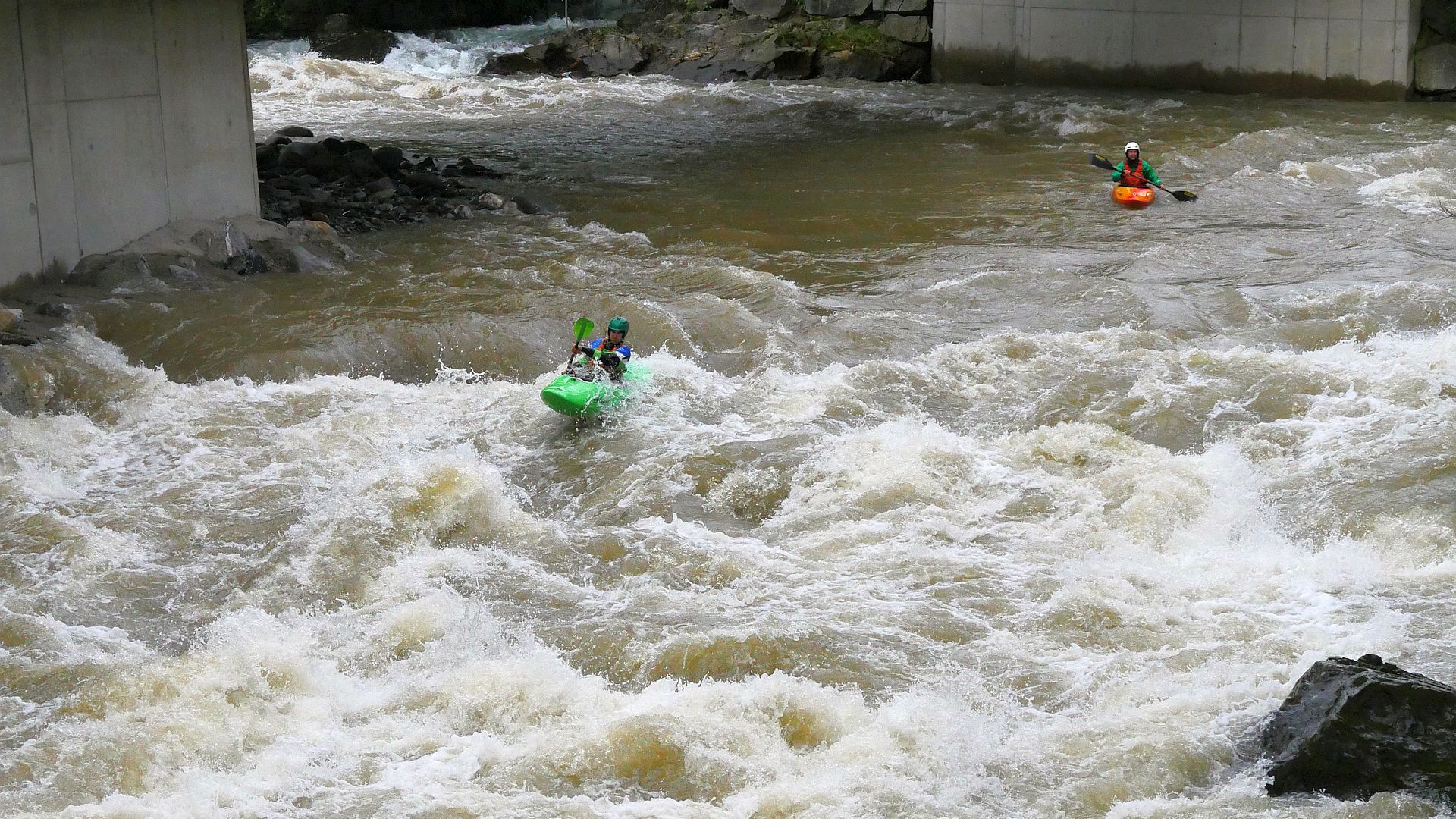 Kajak, Fluss Lieser, Abschnitt Lieserbrücke - Spittal (Lieserschlucht) Seebachstufe bei 200cm 🛶 Valentin B., Georg W.