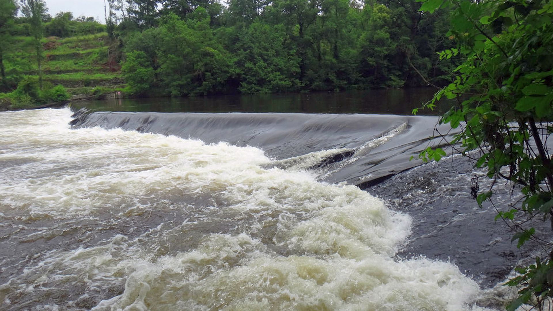 Kajak, Fluss Allier, Abschnitt Langeac - Lavoûte-Chilhac Wehr Le Chambon 