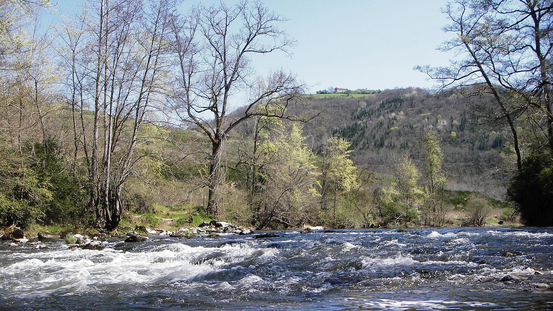 Kajak, Fluss Aveyron, Abschnitt Monteils - Najac flotte Schwälle 