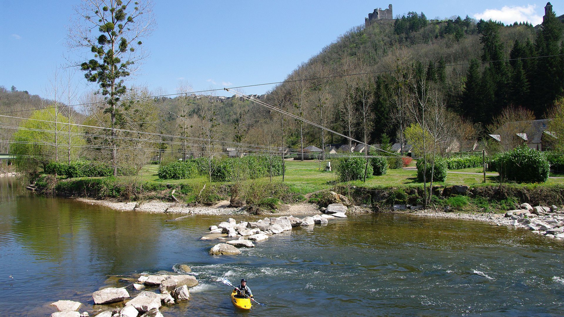 Kajak, Fluss Aveyron, Abschnitt Monteils - Najac Burg Najac 🛶 Martina P.