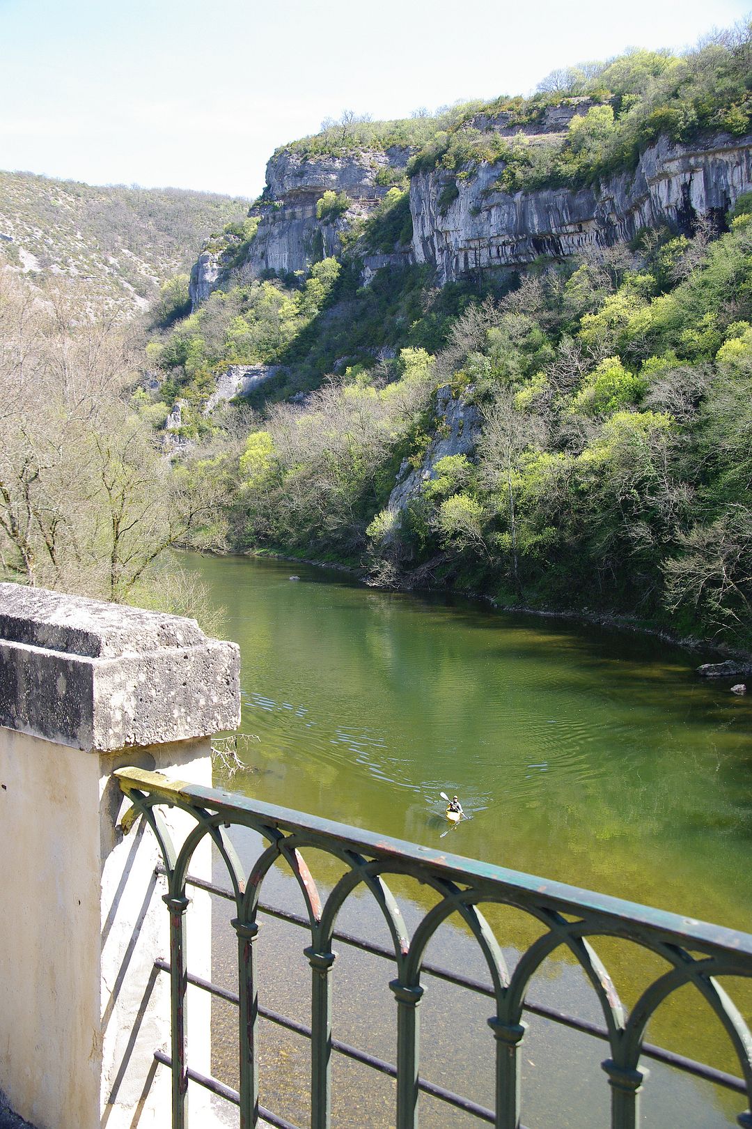 Kajak, Fluss Aveyron, Abschnitt St. Antonin - Penne in der ruhigen Schlucht 🛶 Martina P.