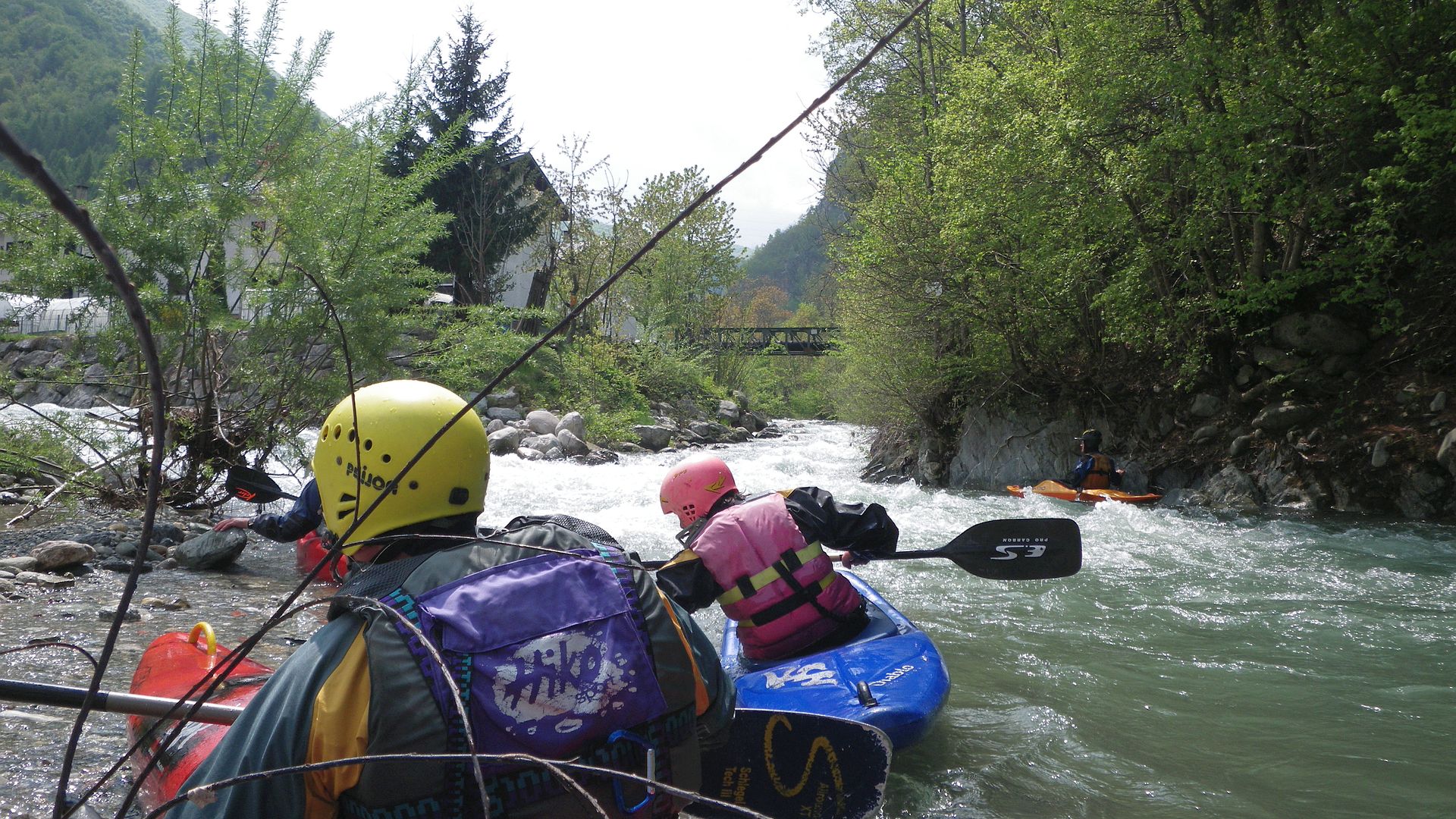Kajak, Fluss Vermenagna, Abschnitt Vernante - Robilante bei der Mündung des Valle Grande 