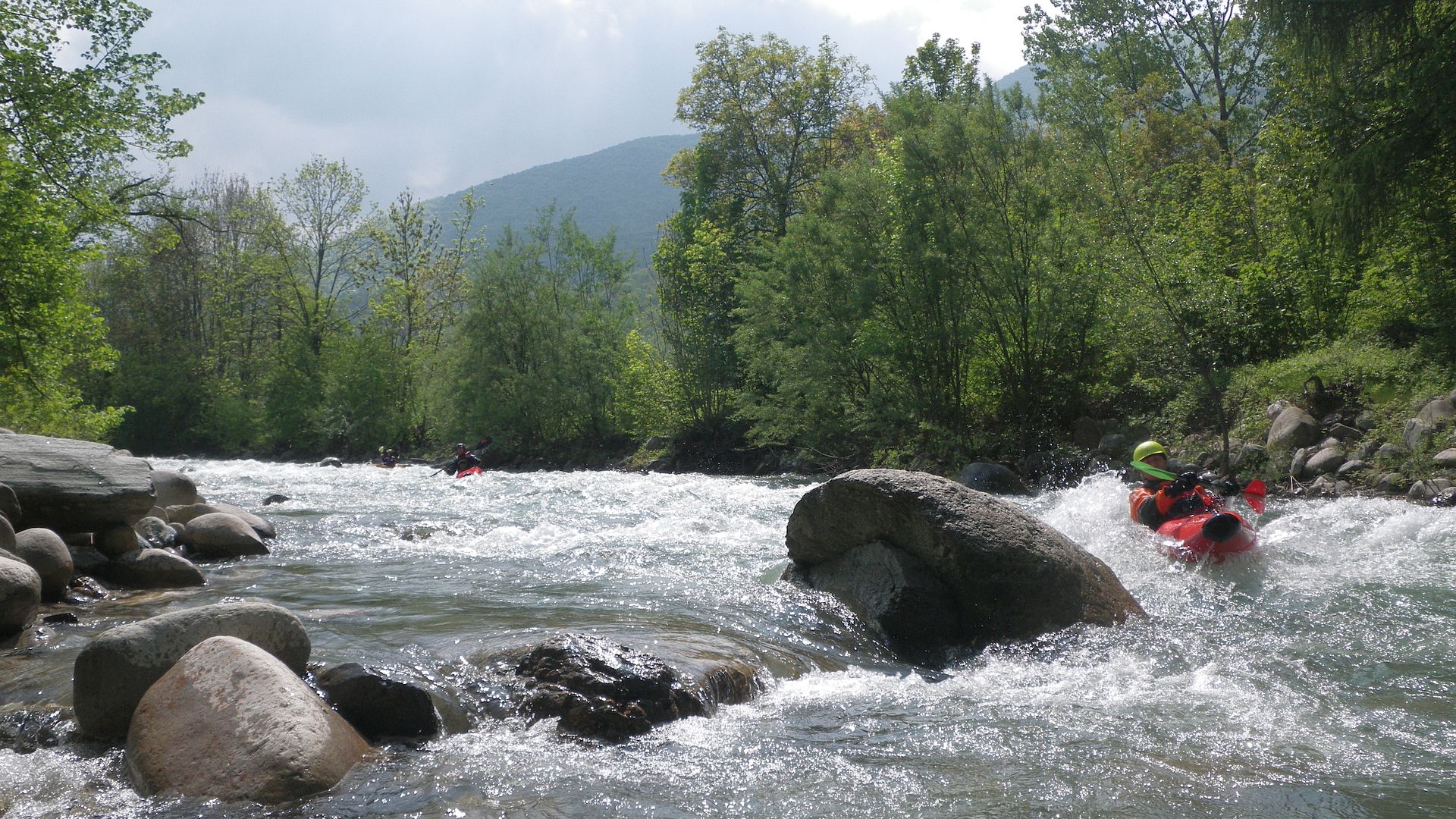 Kajak, Fluss Vermenagna, Abschnitt Vernante - Robilante gegen Ende des Abschnitts 