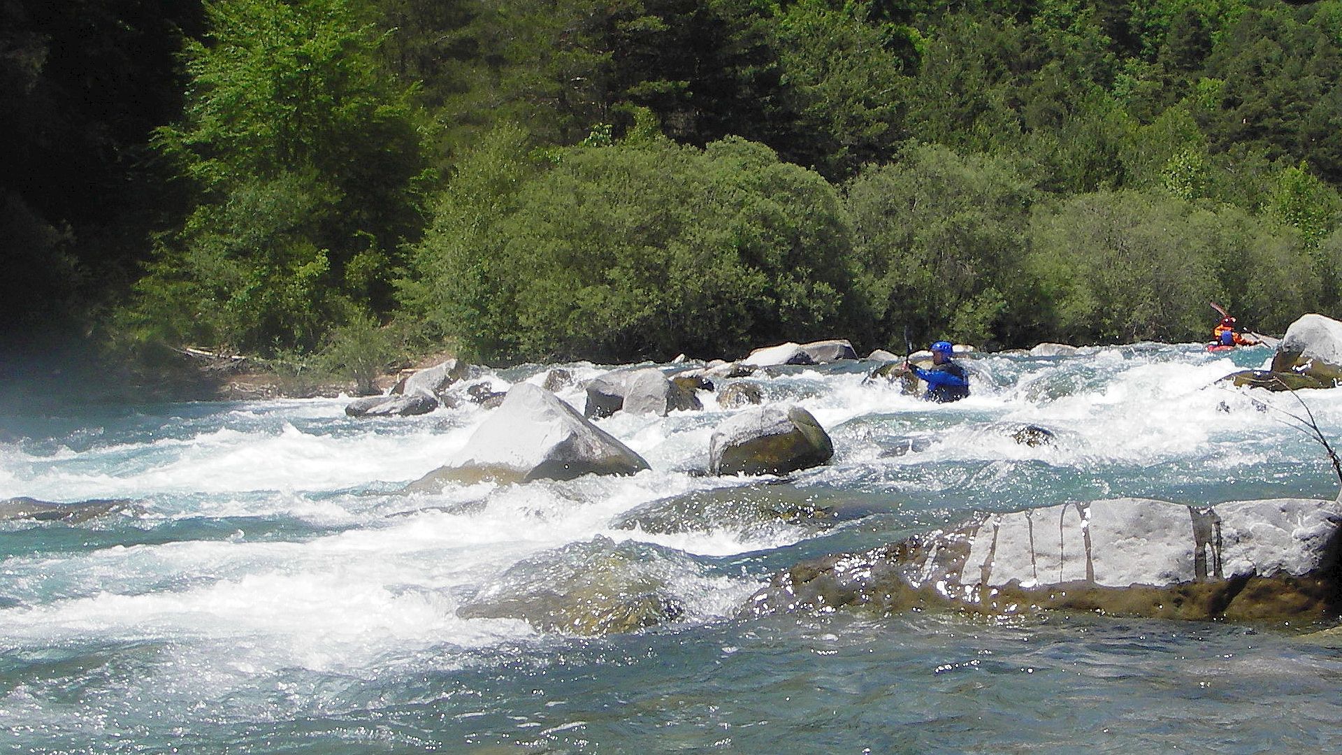 Kajak, Fluss Ara, Abschnitt Broto - Fiscal einer der zwei Katarakte 