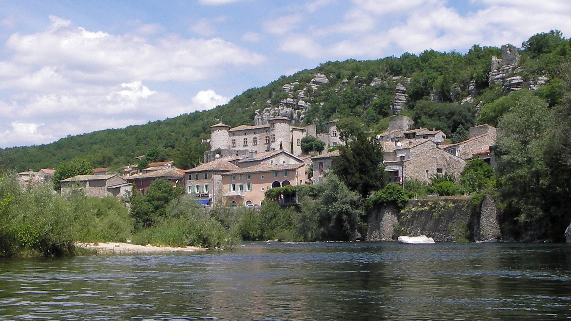 Kajak, Fluss Ardèche, Abschnitt Vogüé - Balazuc malerisches Vogüé 