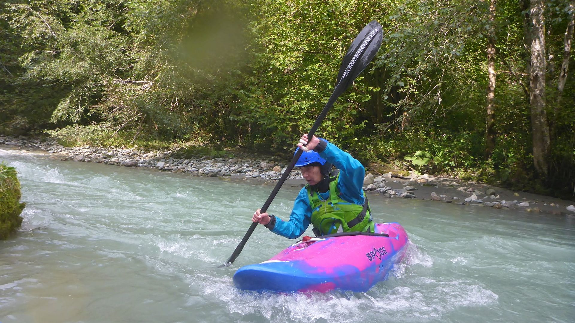 Kajak, Fluss Aschauer Ache, Abschnitt Gaisberg - Kirchberg (Mittellauf) Kehrwässer 