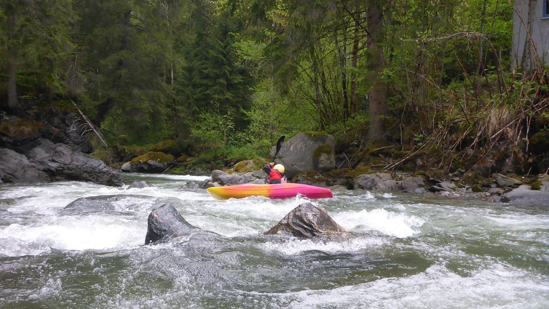 🛶 Angela E. (© Franz P. 3.5.20) Kajak, Fluss Kelchsauer Ache, Abschnitt Mauthaus - Campingplatz (Standardstrecke) Dorfkatarakt 🛶 Angela E.