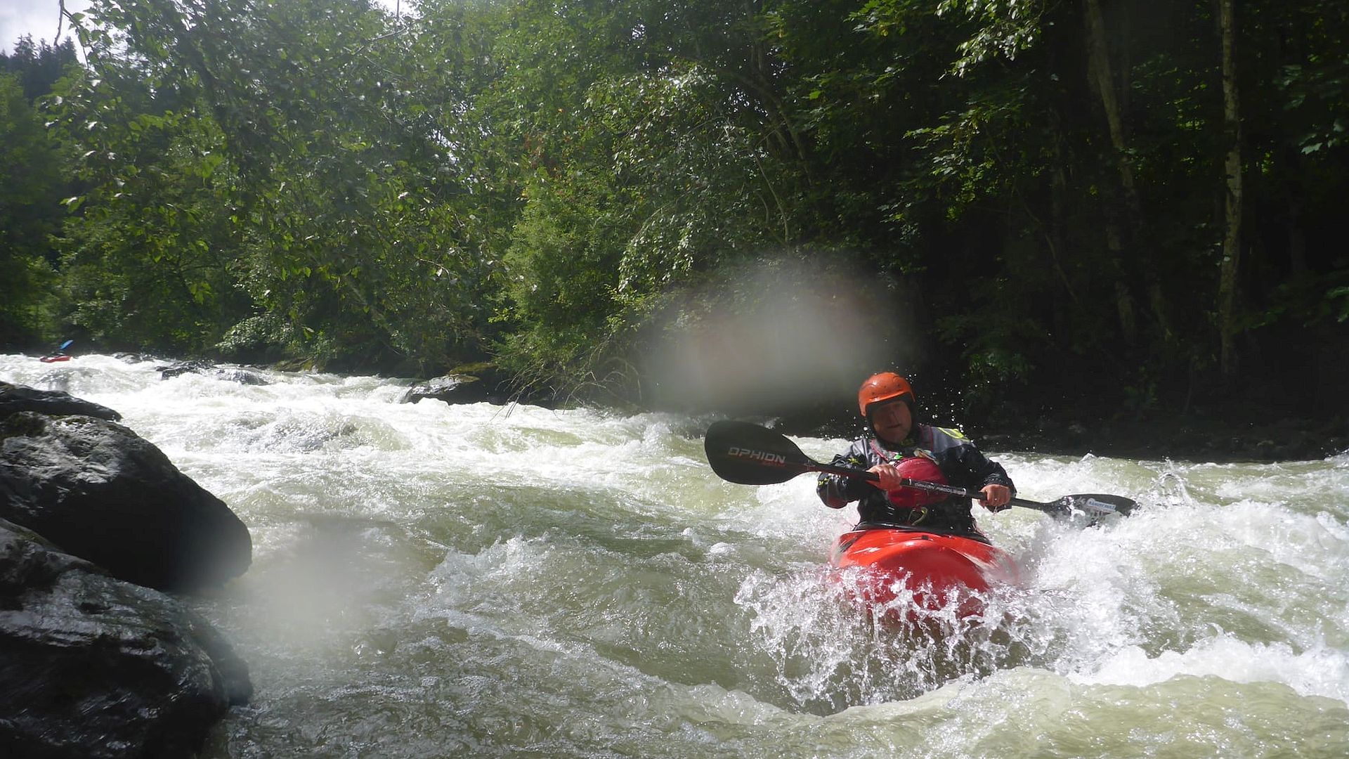 Kajak, Fluss Kelchsauer Ache, Abschnitt Langer Grund - Mauthaus verblockte Gefällestrecke 