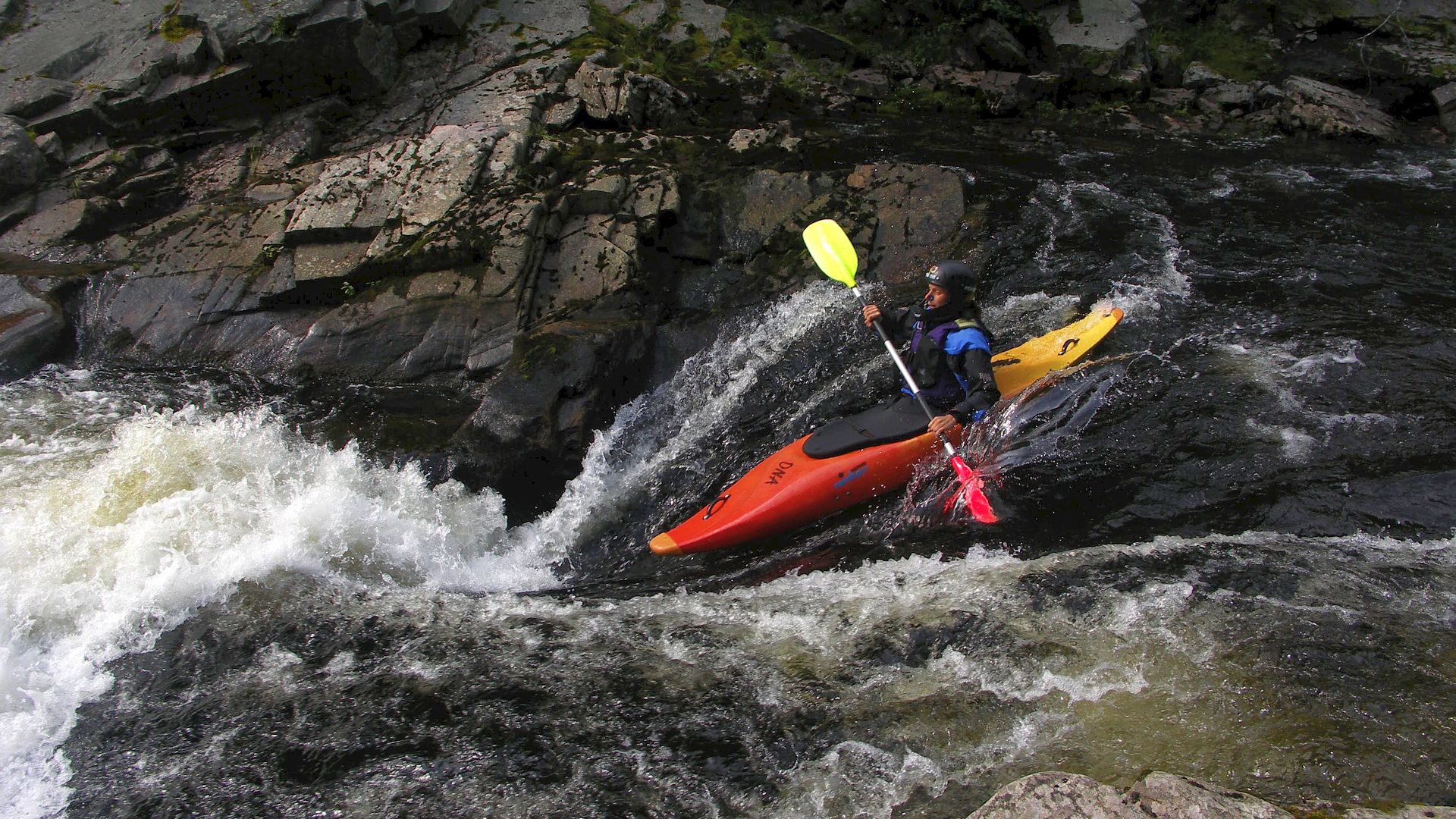 Kajak, Fluss Unsetåa, Abschnitt Unnsetbrenna - Elvål Rutschen 