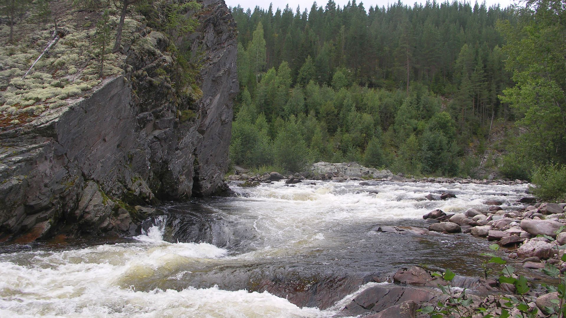Kajak, Fluss Unsetåa, Abschnitt Unnsetbrenna - Elvål ein schönes S 