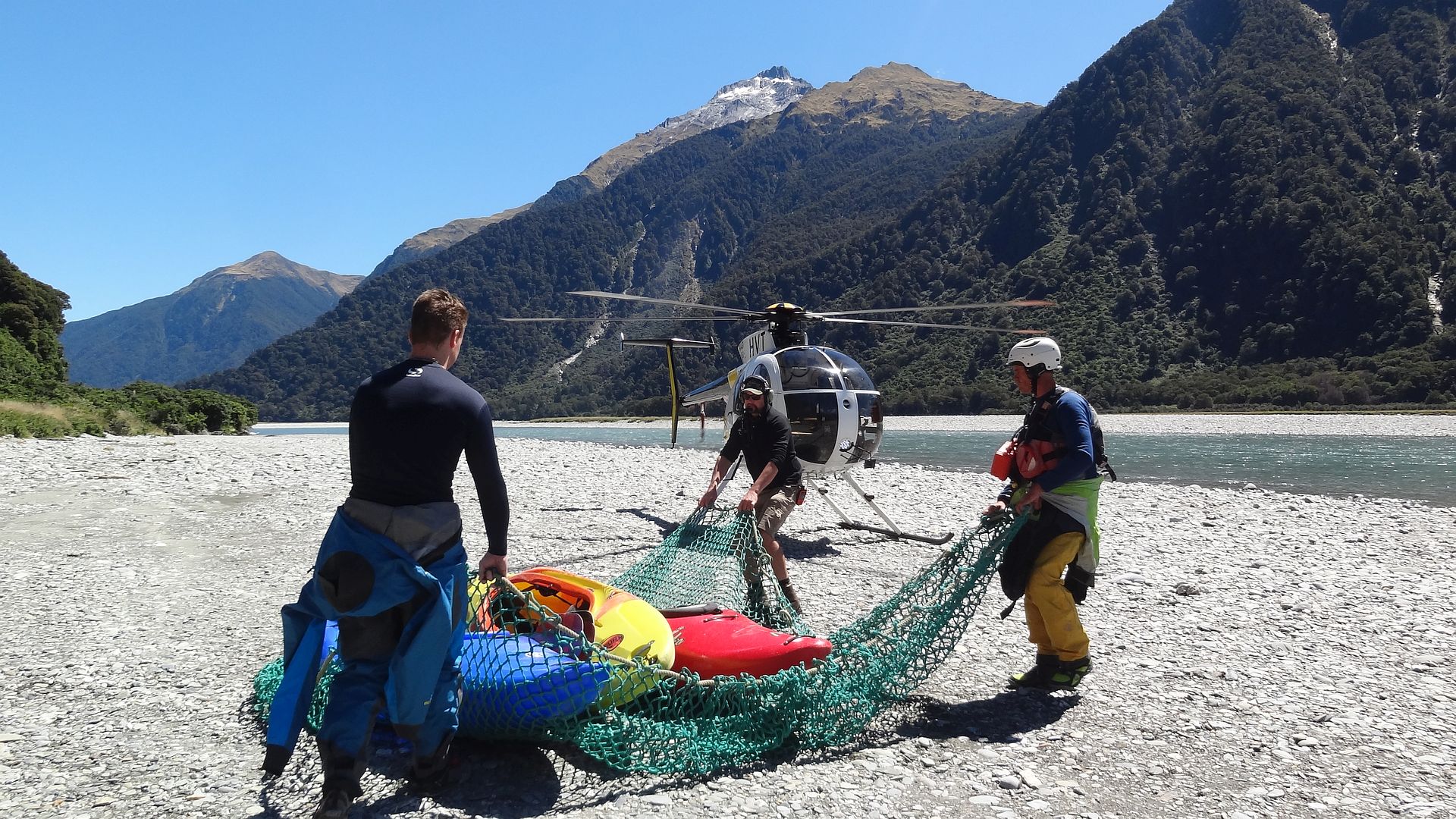 Kajak, Fluss Landsborough River, Abschnitt Kea Flat - Haast River Abflug am Ausstieg 
