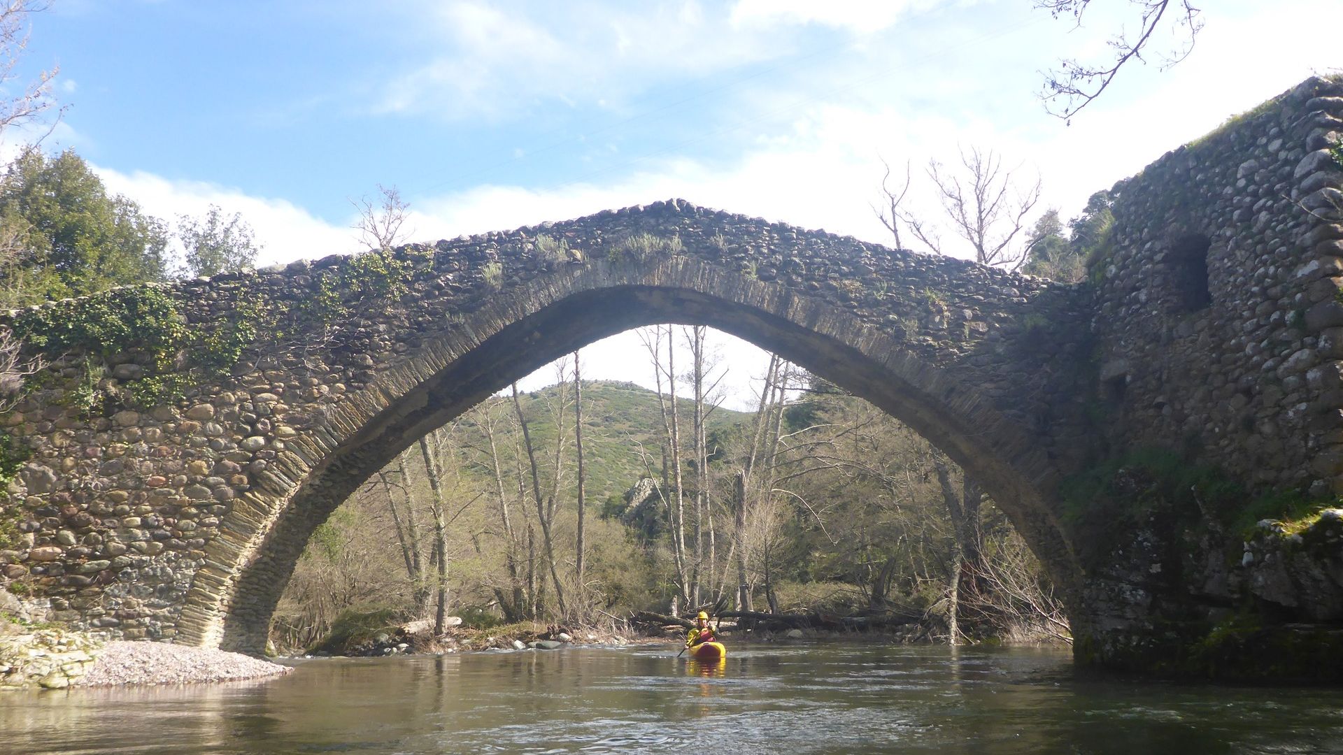Kajak, Fluss Tartagine, Abschnitt Untere Tartagine Einstieg bei der Pont Genois de Piana 🛶 Angela E.
