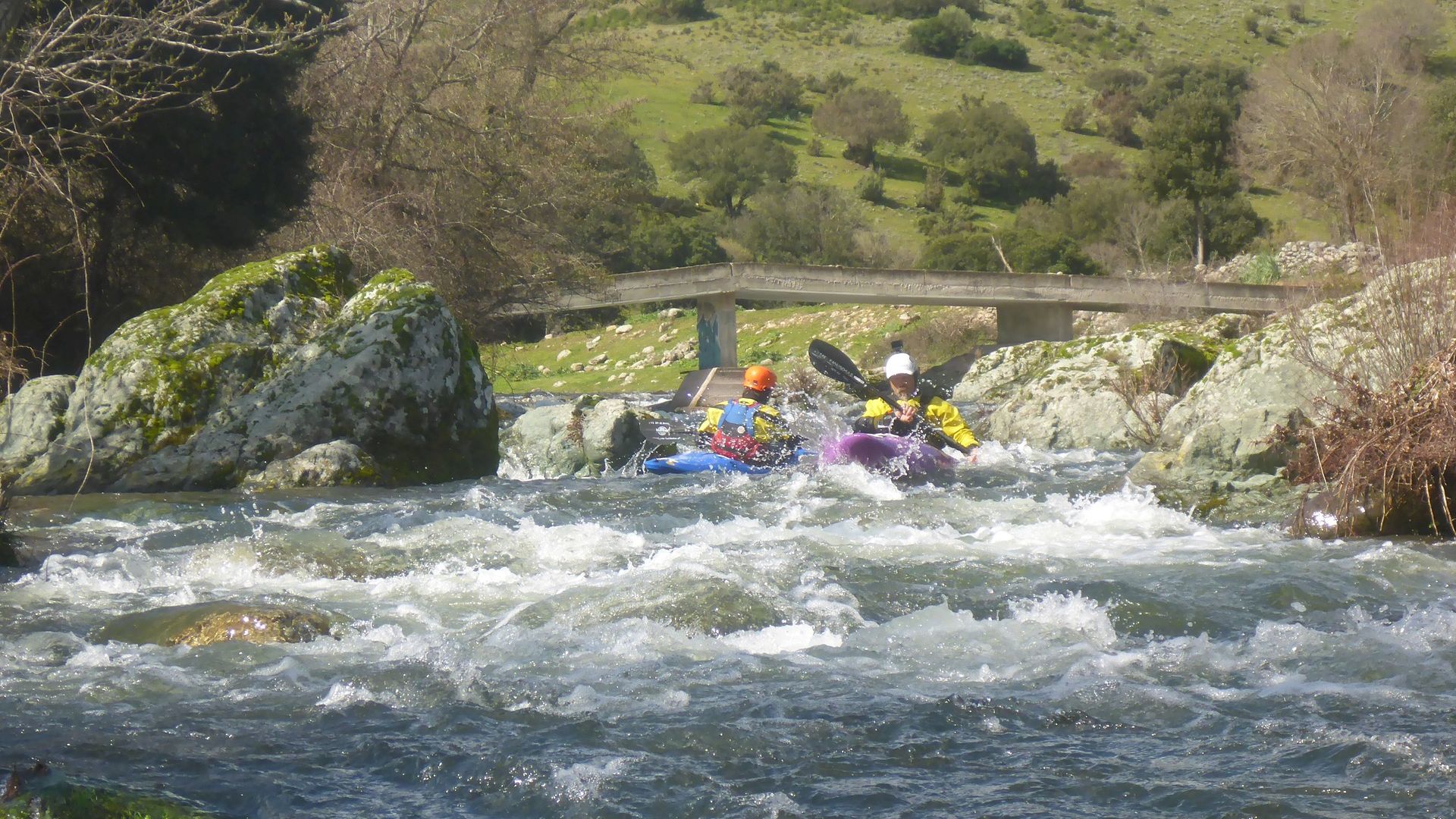 Kajak, Fluss Tartagine, Abschnitt Untere Tartagine verblockte Passage 🛶 Franz P.