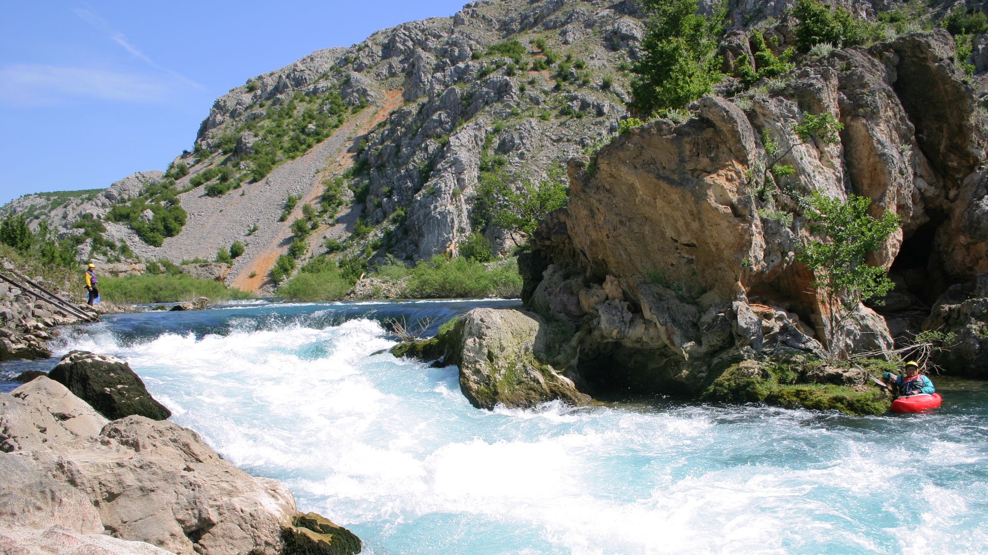 Kajak, Fluss Zrmanja, Abschnitt Kaštel Žegarski - Berberi (Große Schlucht) die Stufe von unten 🛶 Gerhard L.