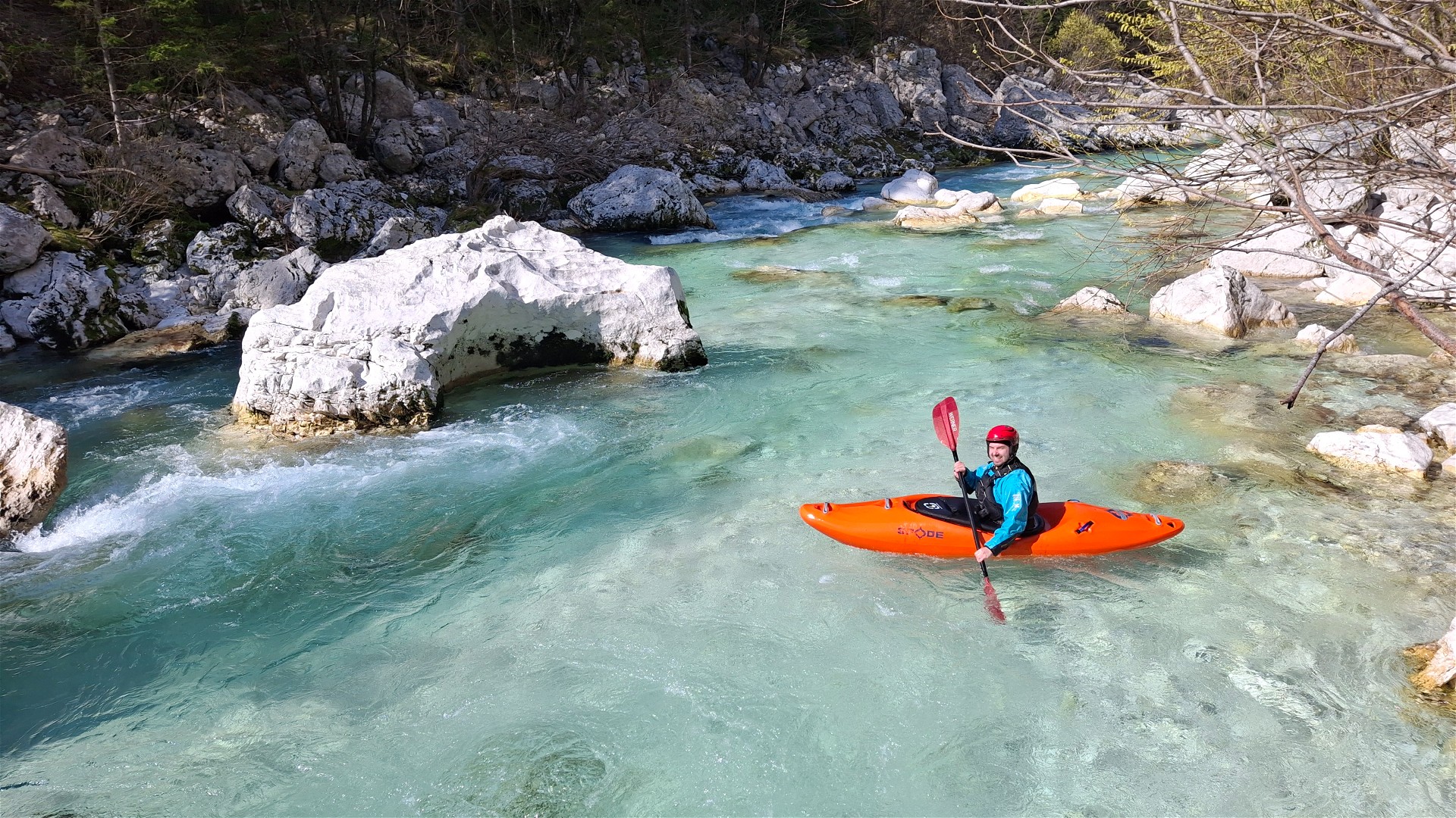 Kajak, Fluss Soča, Abschnitt 2. Klamm - Koritnica (Obere Soča) nach dem Bunkerschwall 