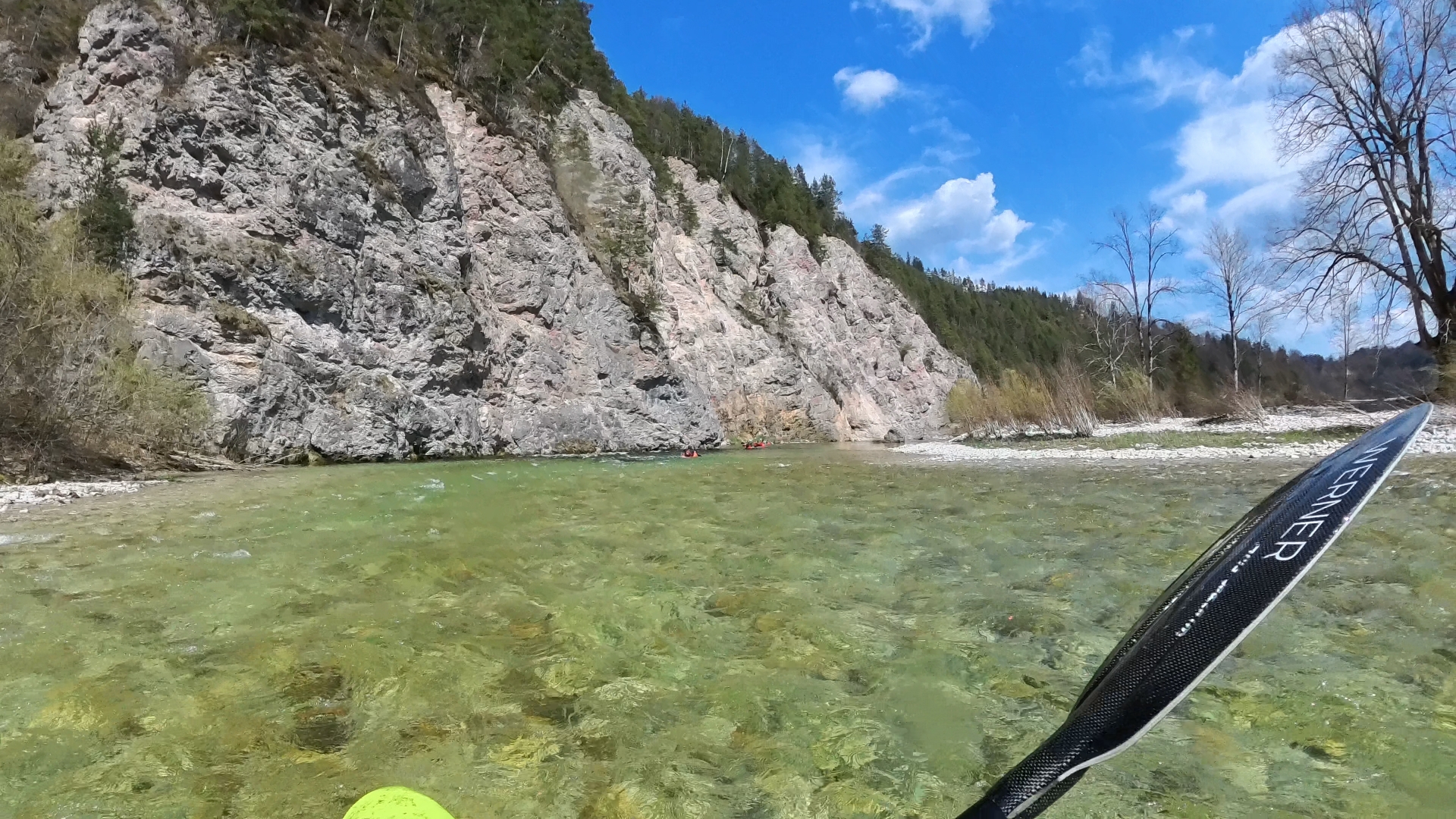 Kajak, Fluss Ybbs, Abschnitt Hollenstein - Ofenbach brüchige Felswand 🛶 Claus K., Heiko  Fichtl