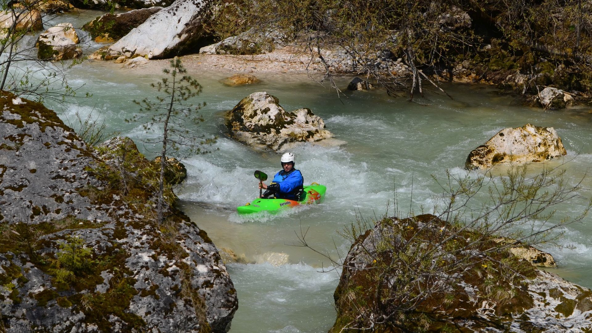 Kajak, Fluss Boite, Abschnitt Cortina - San Vito (Mittellauf) ruhigeres Zwischenstück 