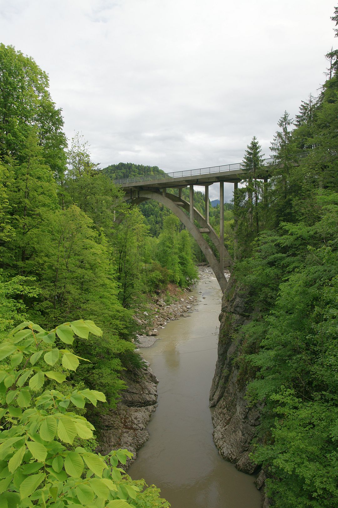 Kajak, Fluss Bregenzer Ache, Abschnitt Hof - Egger Wehr (Schwarzenbergschlucht)