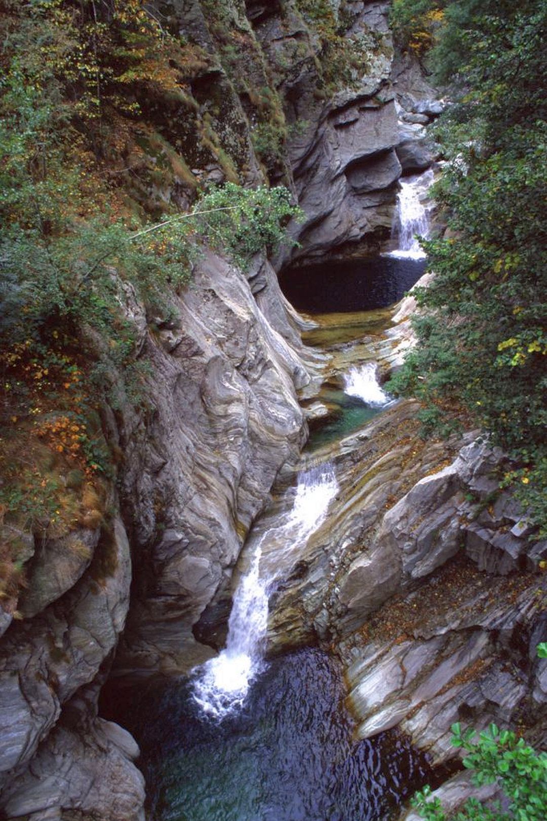 Kajak, Fluss Ayasse, Abschnitt Serquere - Hône (Wasserfälle)