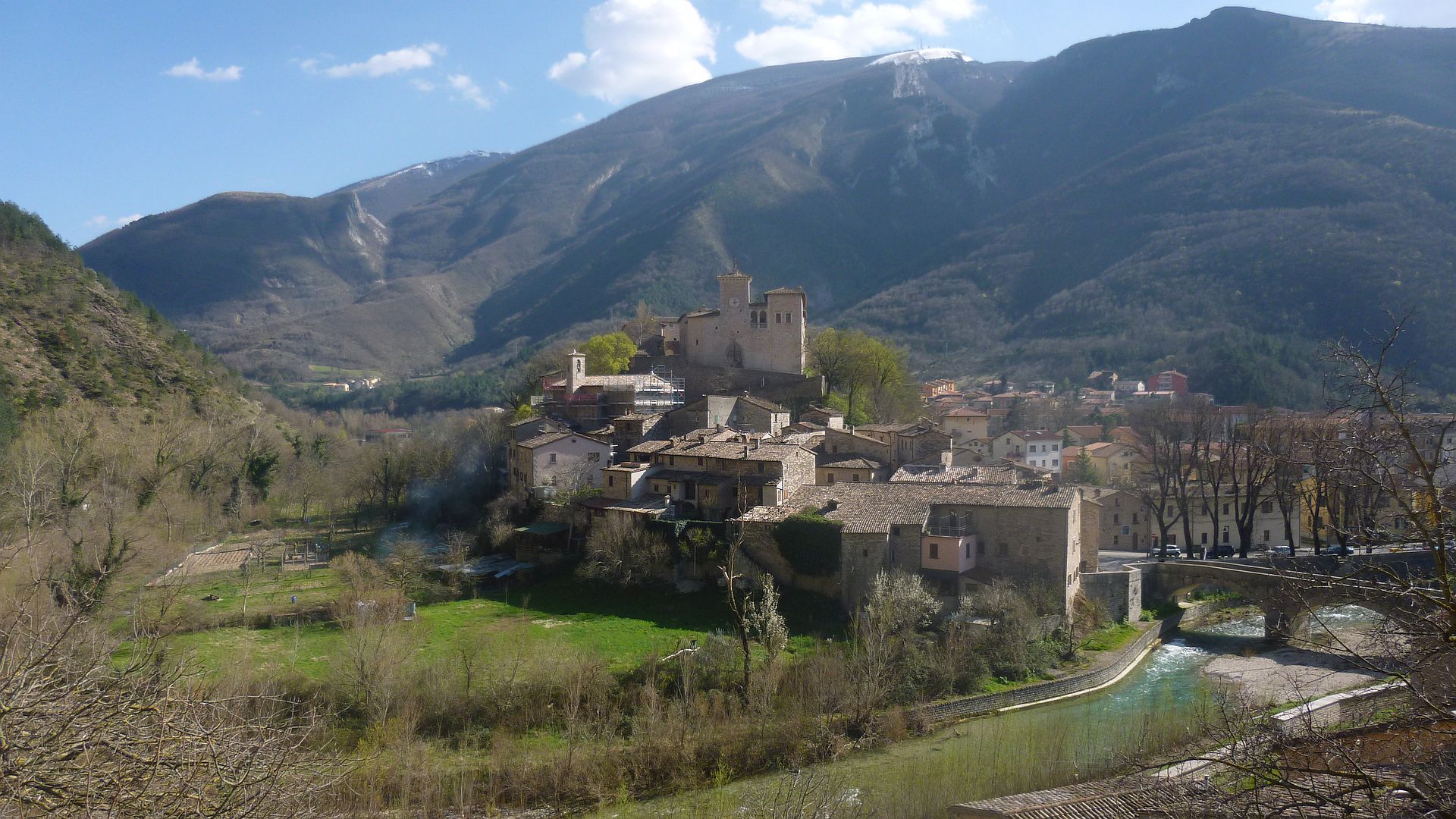 Kajak, Fluss Candigliano, Abschnitt Piobbico - Klamm