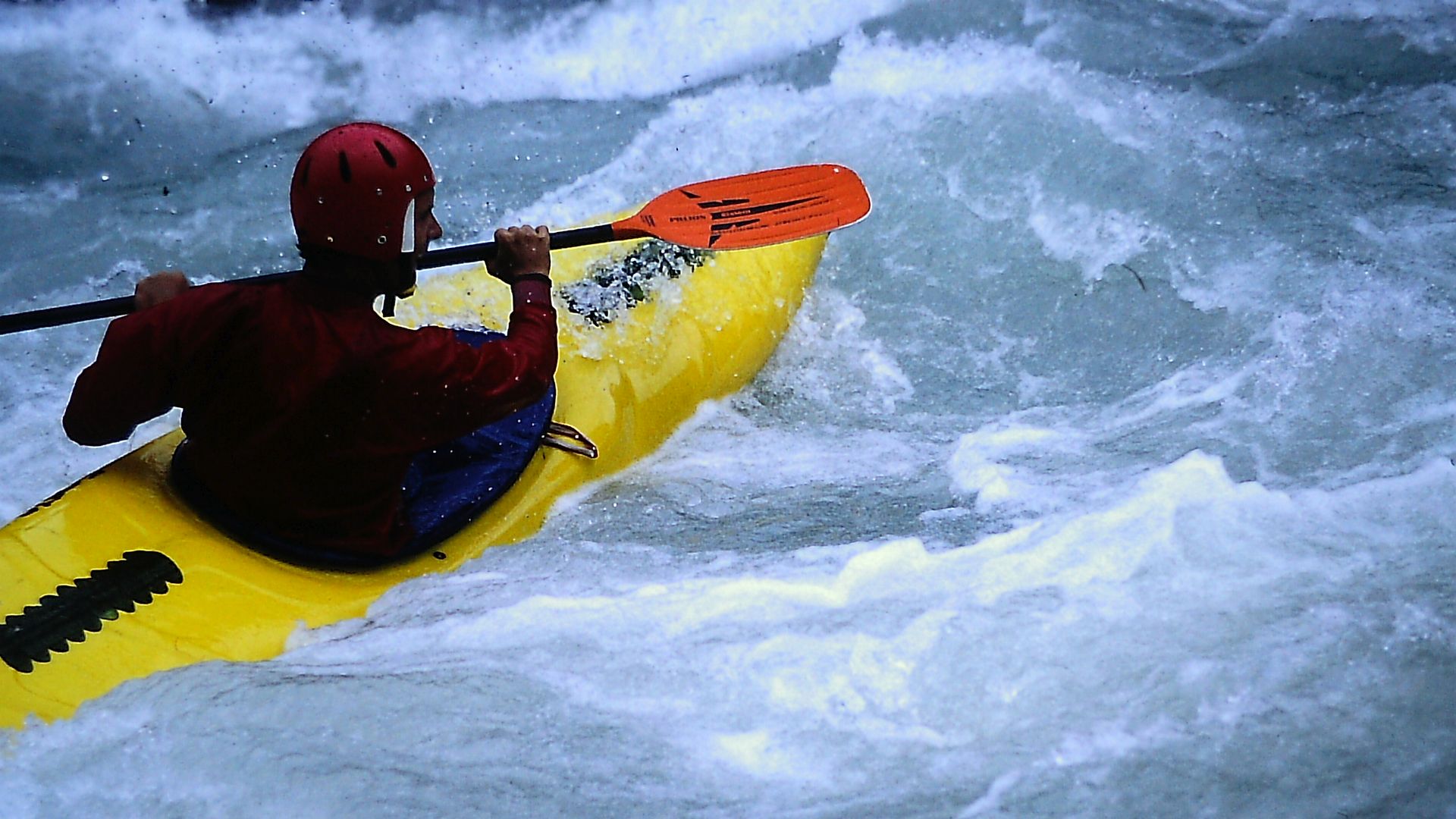 Kajak, Fluss Dora Baltea, Abschnitt Avise - Villeneuve (Inferno Canyon)