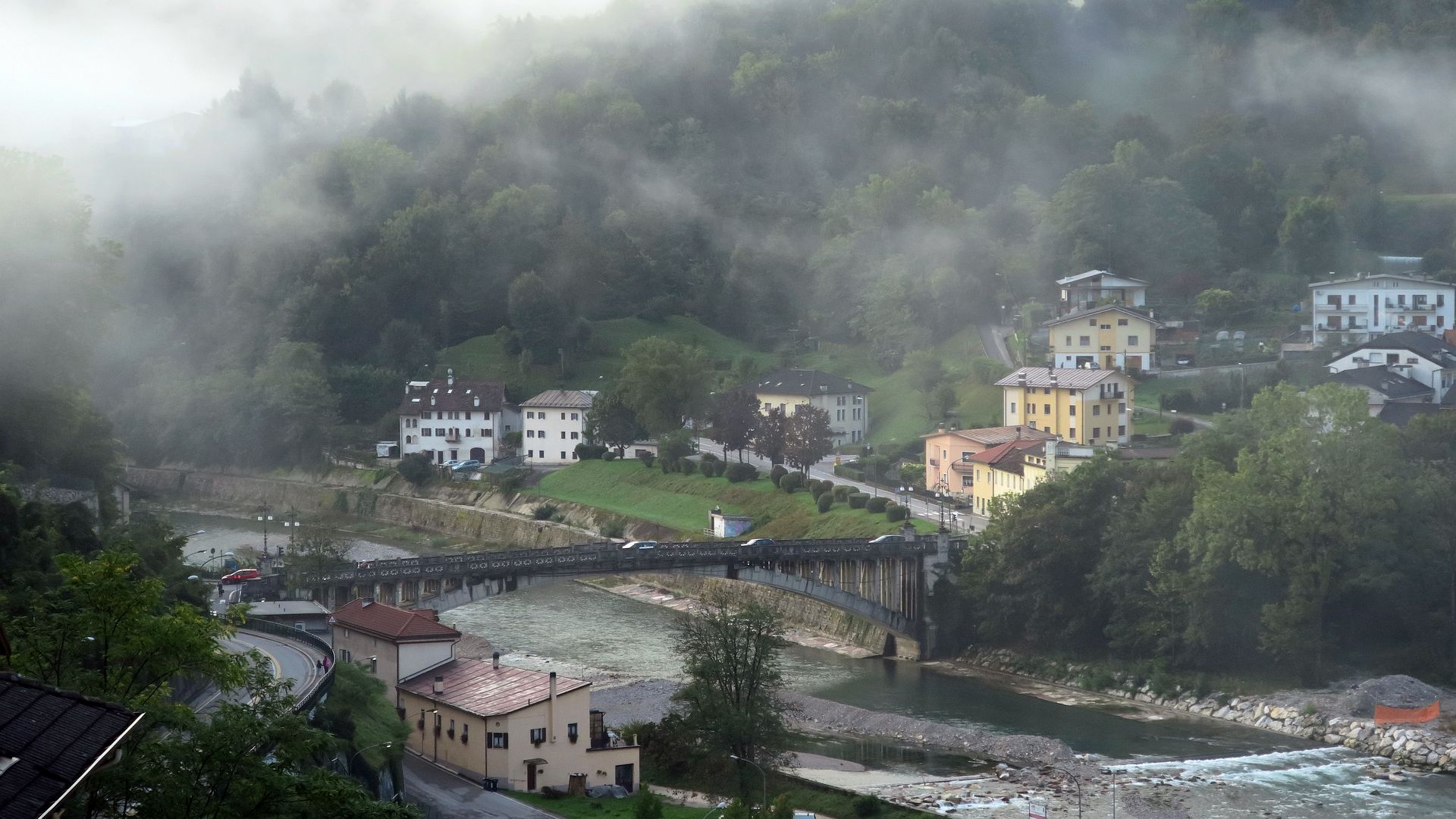 Kajak, Fluss Piave, Abschnitt Belluno - Ponte di Piave (Mittellauf)